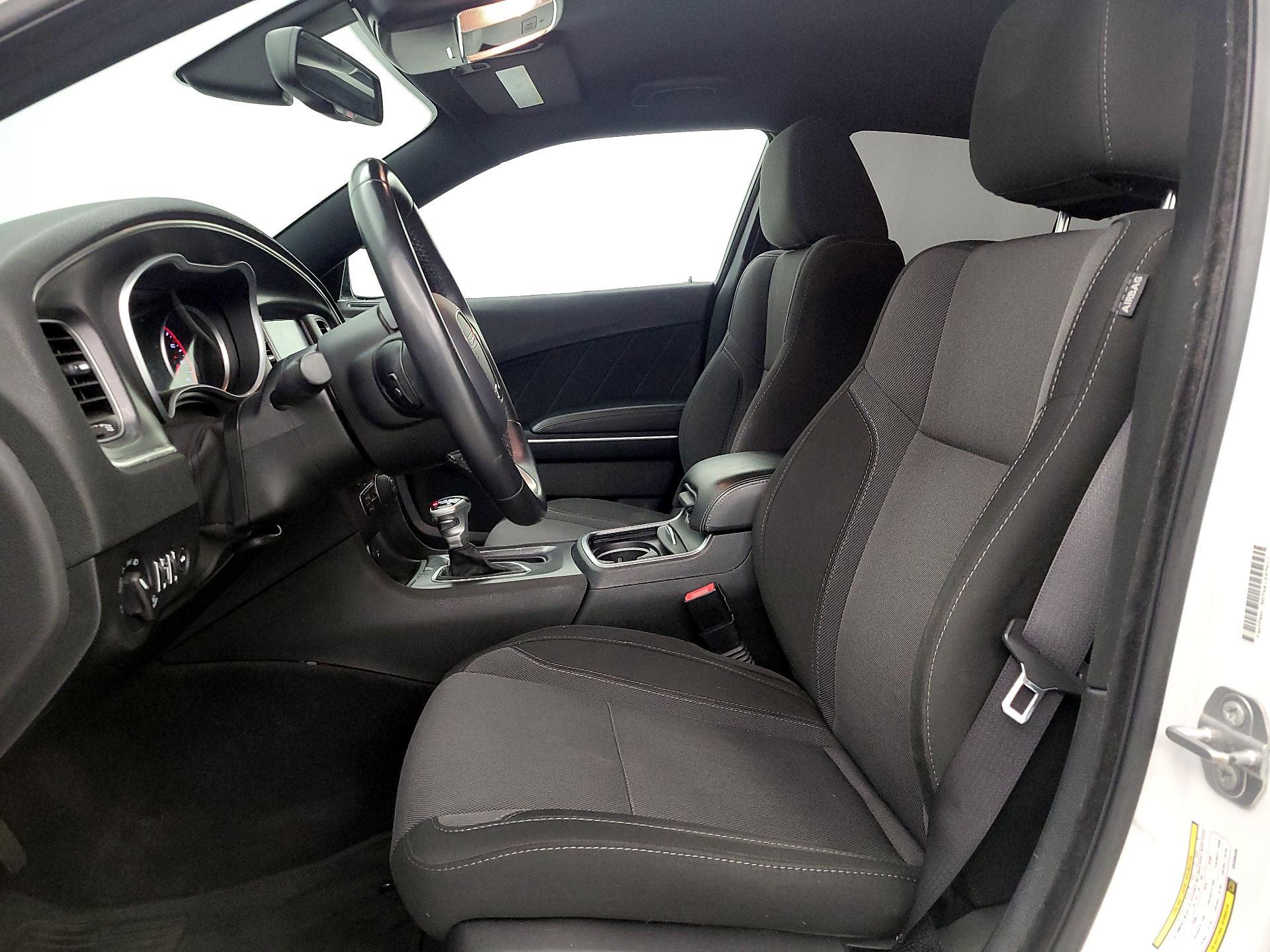 Thumbnail: 2016 Dodge Charger - 11
