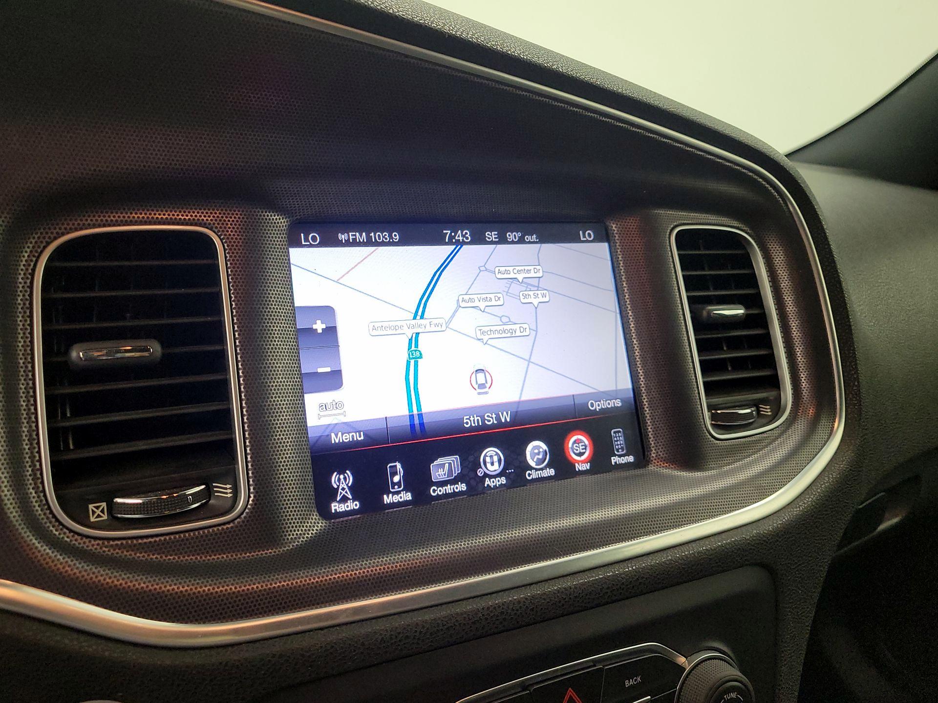 Thumbnail: 2016 Dodge Charger - 14