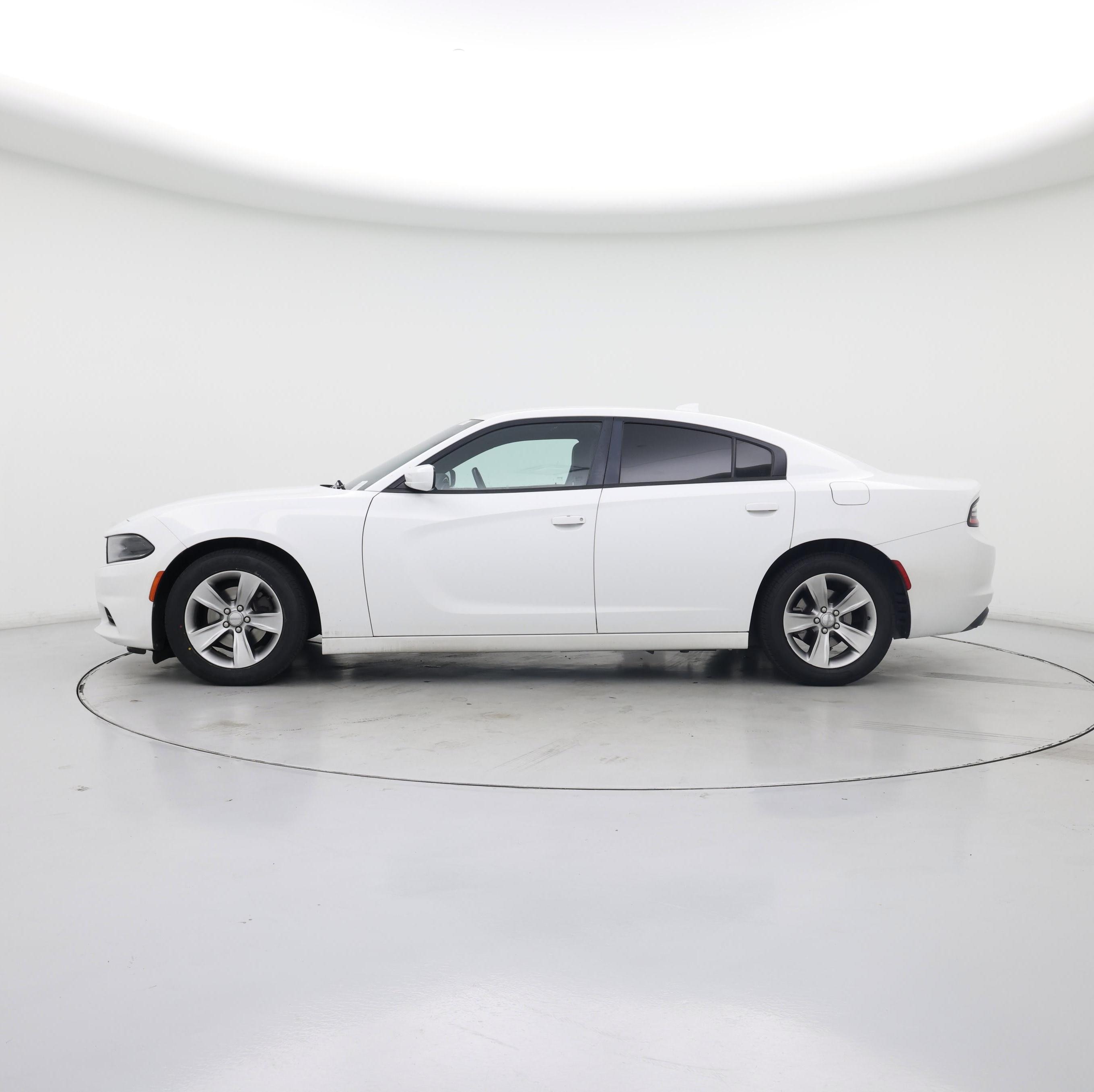 Thumbnail: 2016 Dodge Charger - 3