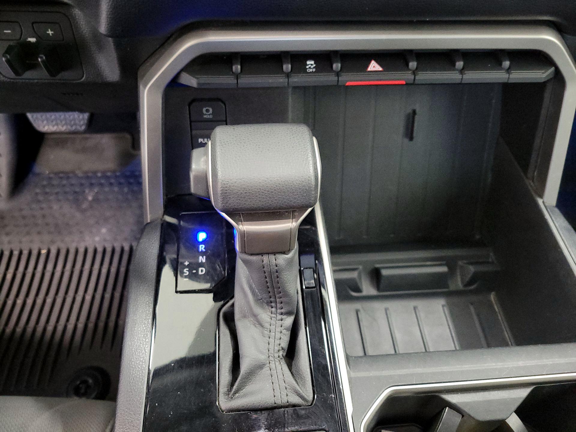 Thumbnail: 2024 Toyota Tundra - 17