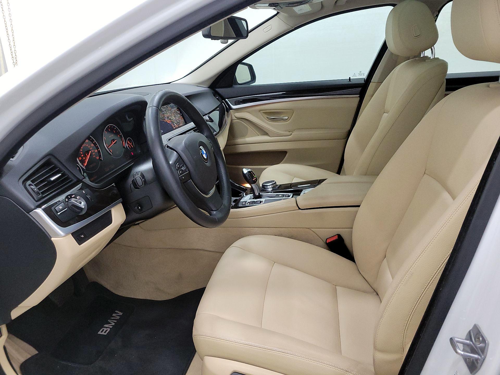 Thumbnail: 2015 BMW 5 Series - 11