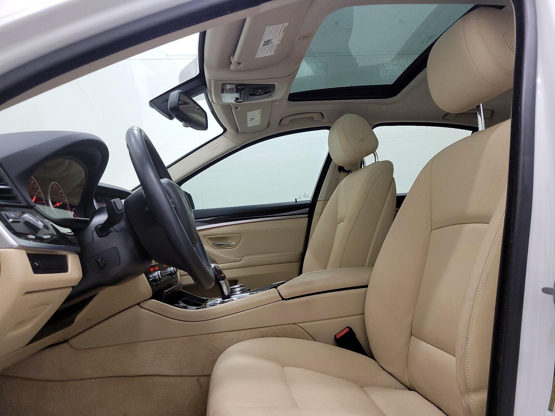 Thumbnail: 2015 BMW 5 Series - 20