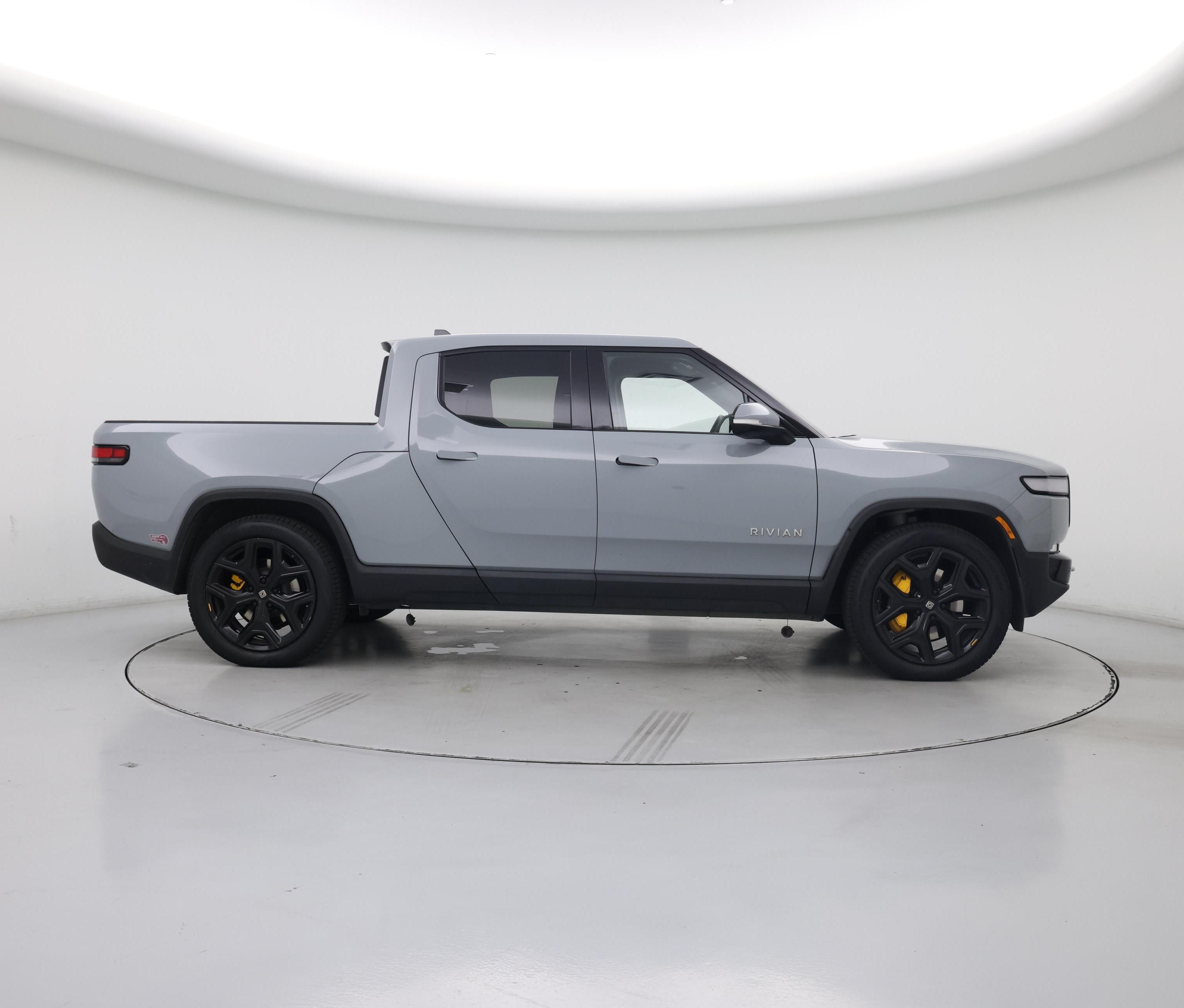 Thumbnail: 2023 Rivian R1T - 7