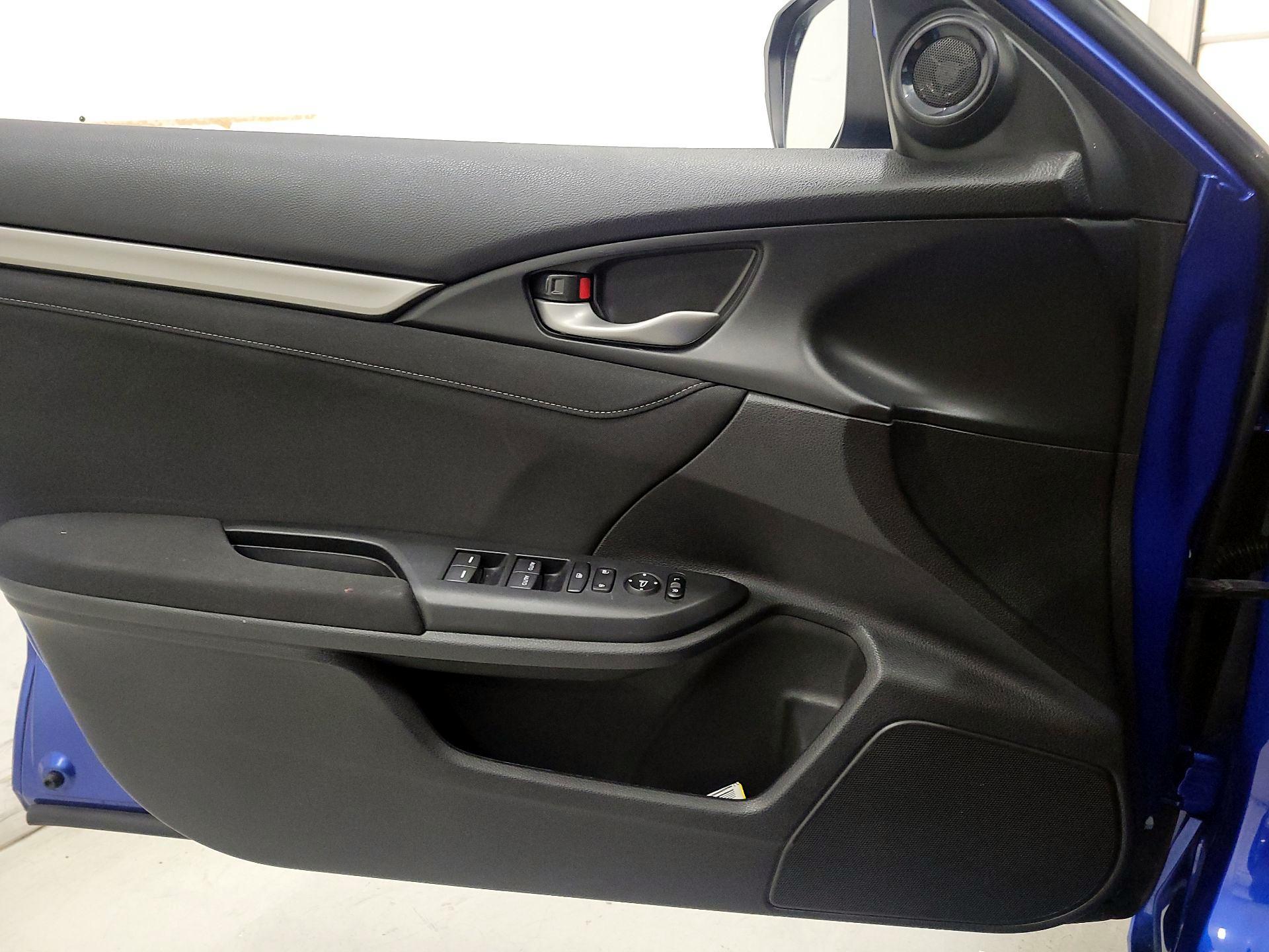 Thumbnail: 2018 Honda Civic - 12