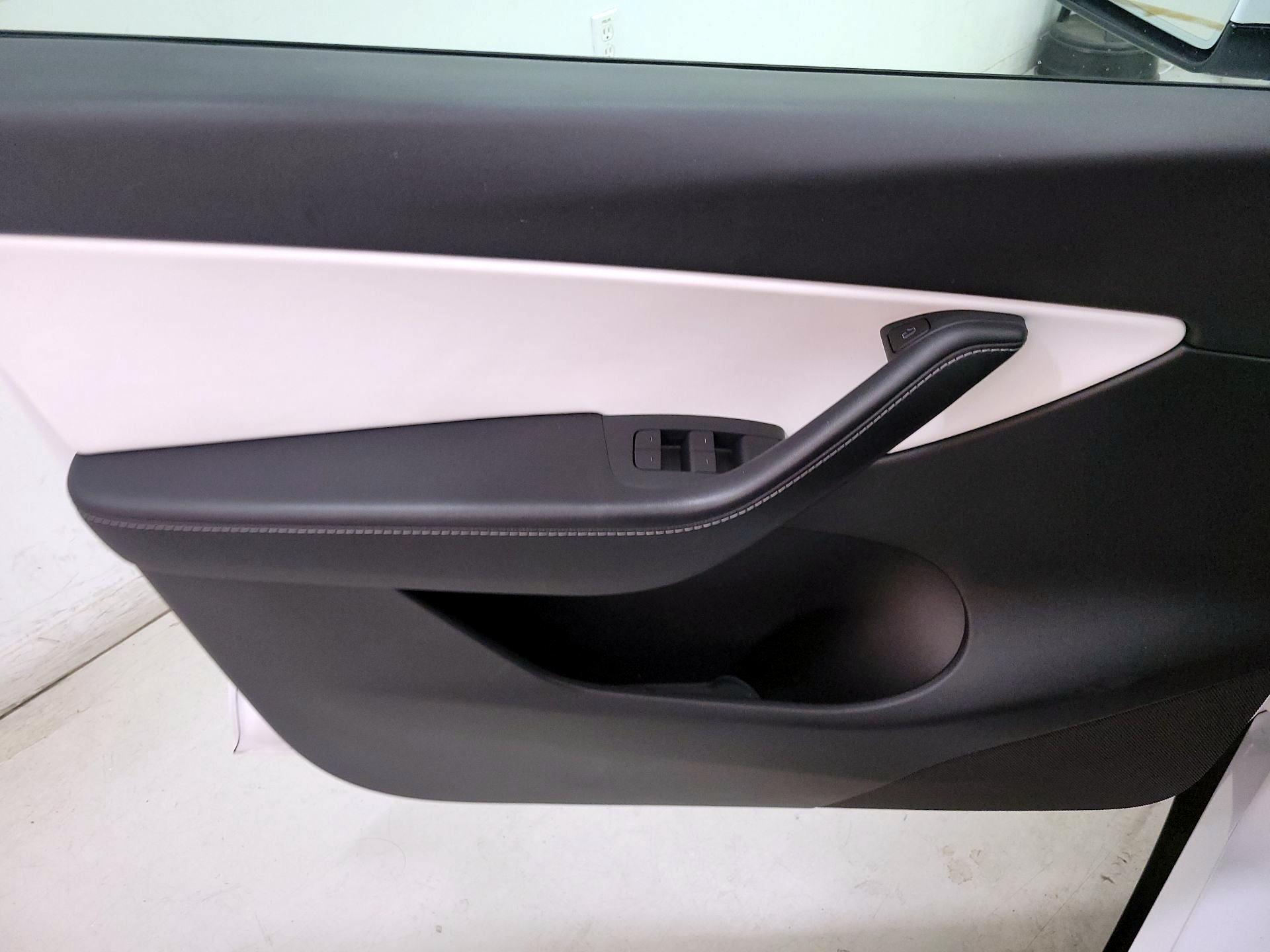 Thumbnail: 2021 Tesla Model Y - 12