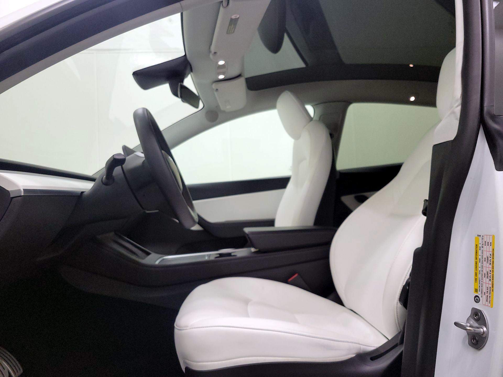 Thumbnail: 2021 Tesla Model Y - 17