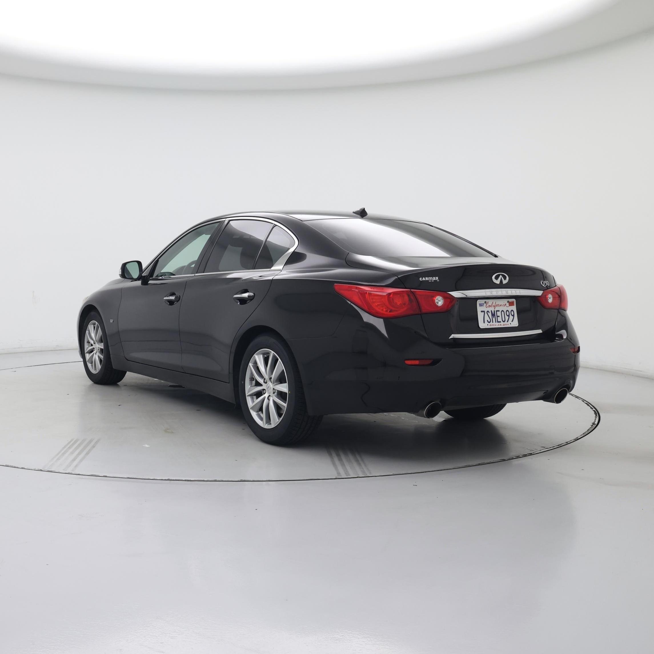 Thumbnail: 2015 INFINITI Q50 - 2