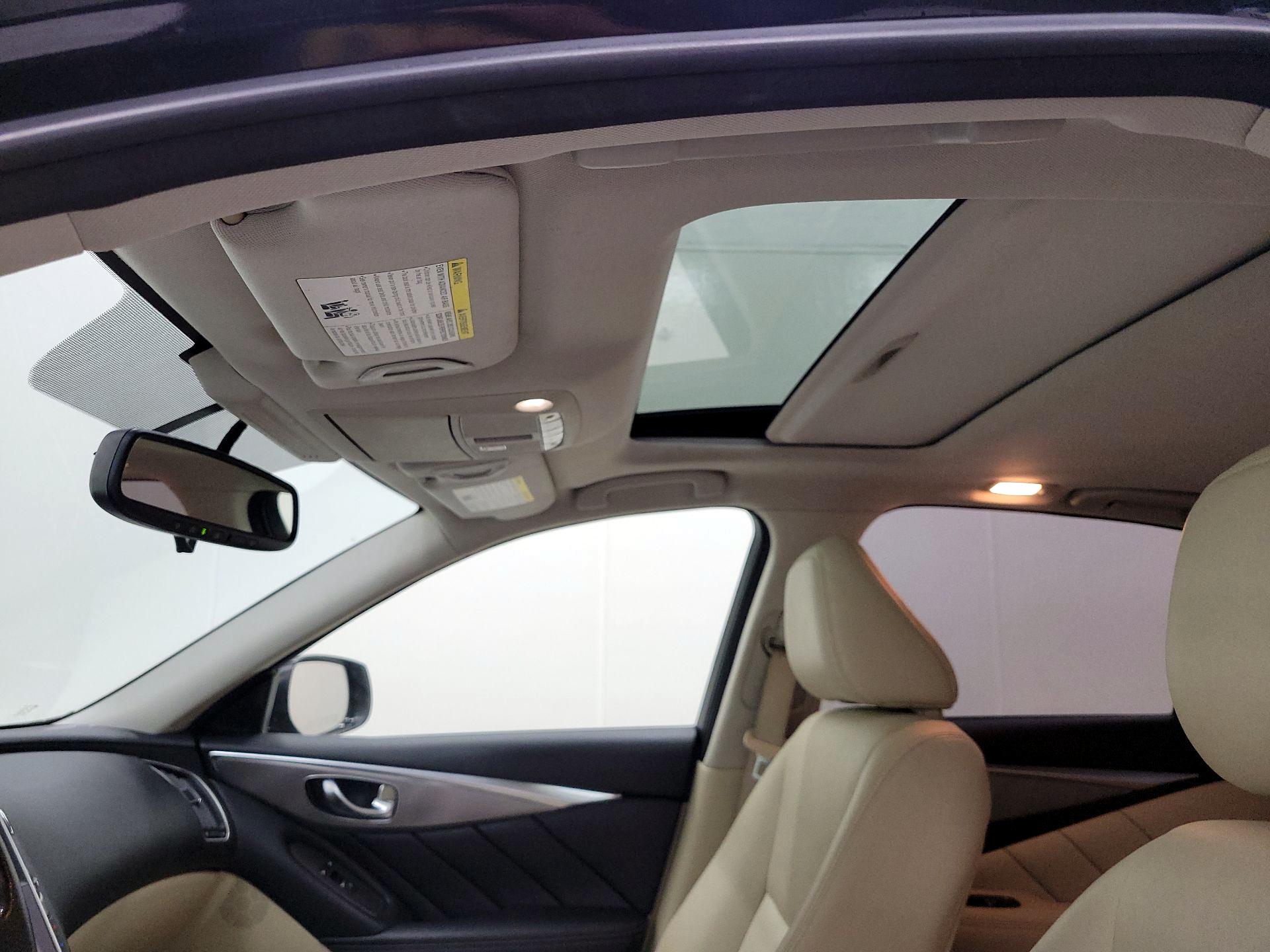 Thumbnail: 2015 INFINITI Q50 - 20