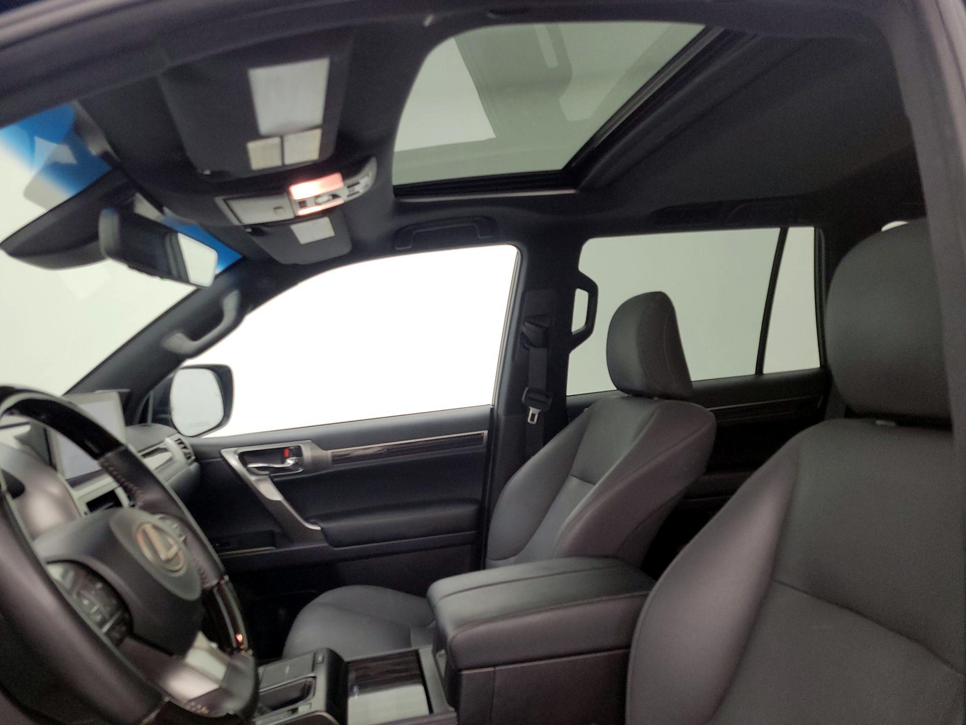 Thumbnail: 2023 Lexus GX - 20