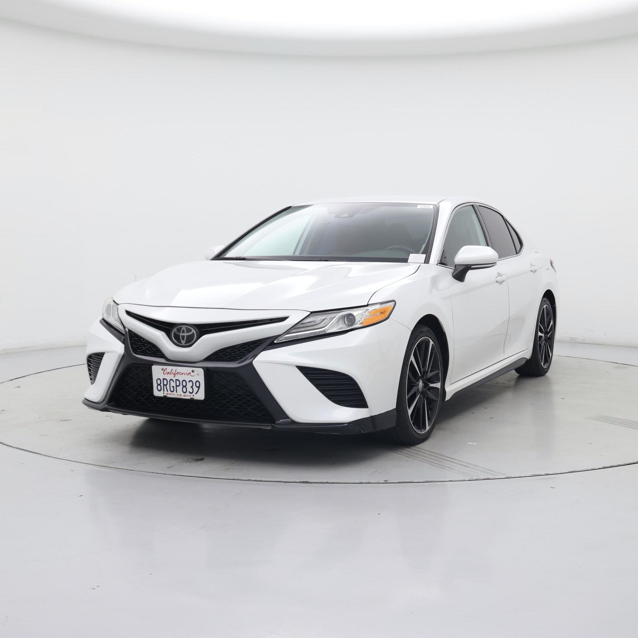 Thumbnail: 2020 Toyota Camry - 4