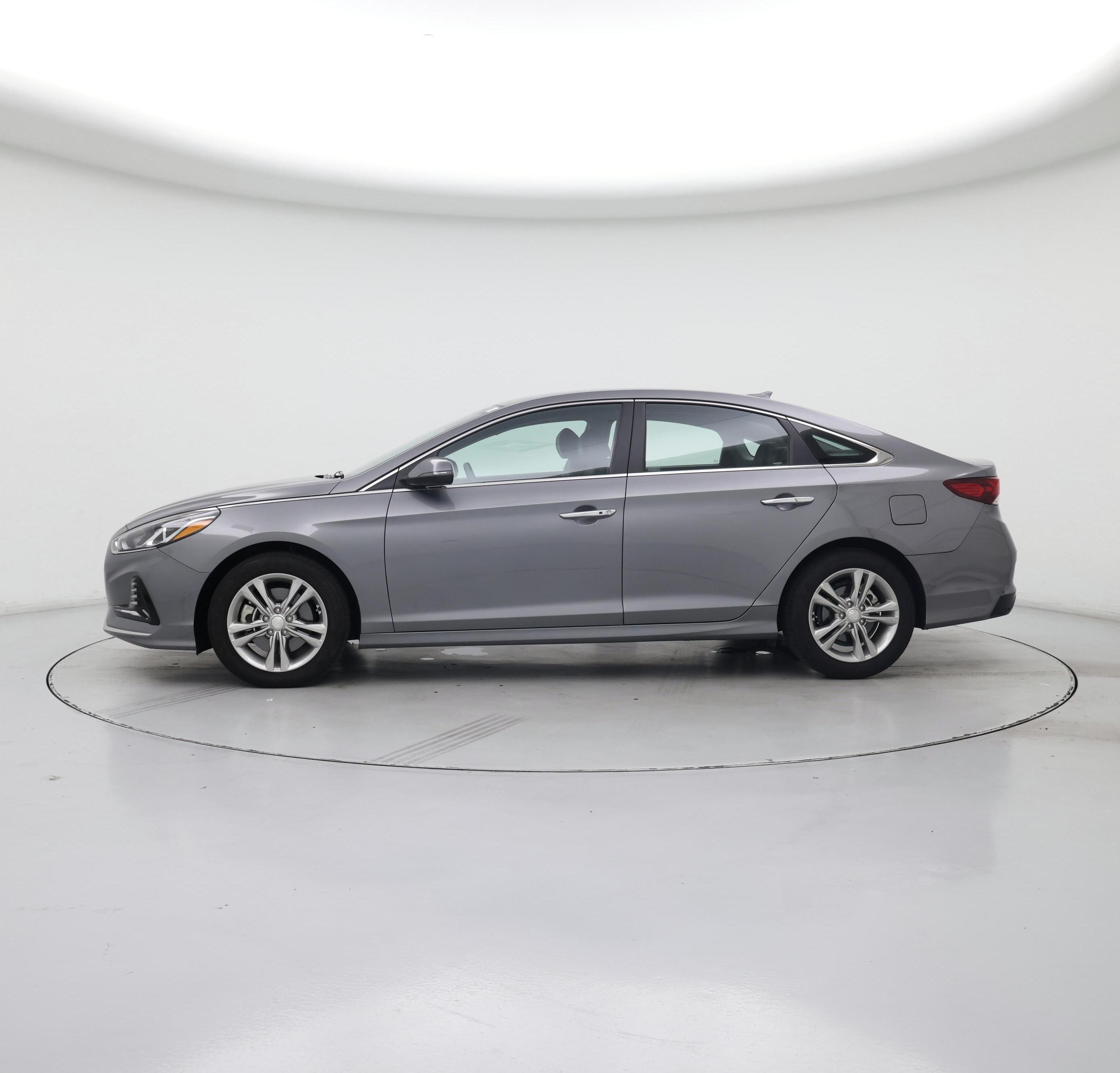 Thumbnail: 2018 Hyundai Sonata - 3