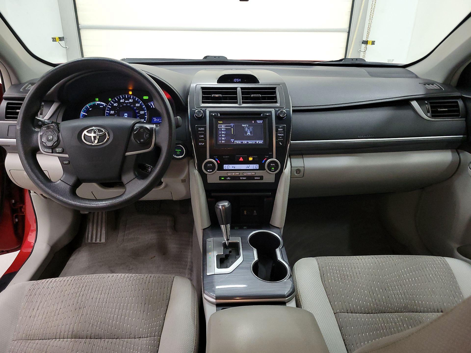 Thumbnail: 2014 Toyota Camry - 9