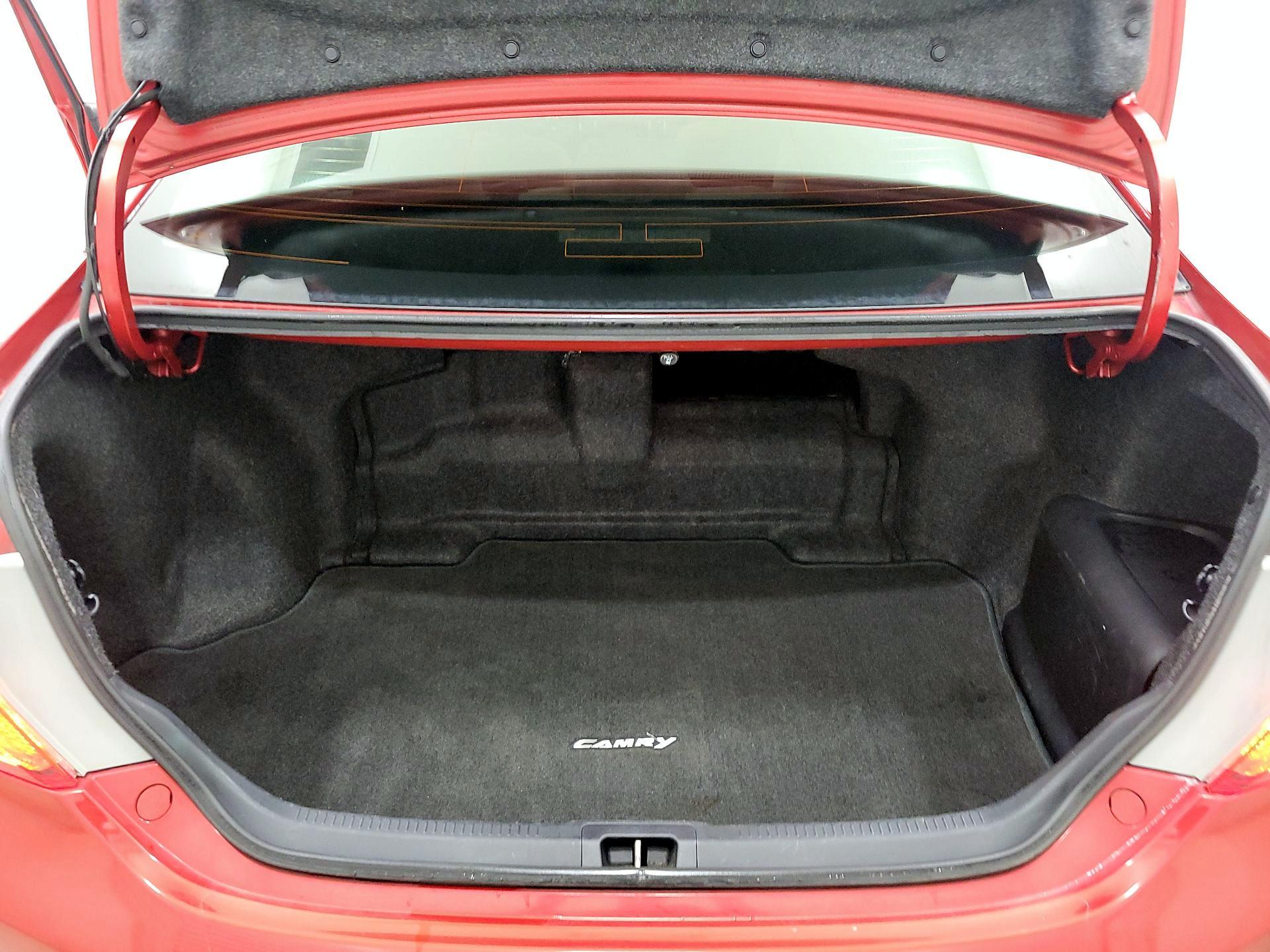 Thumbnail: 2014 Toyota Camry - 20