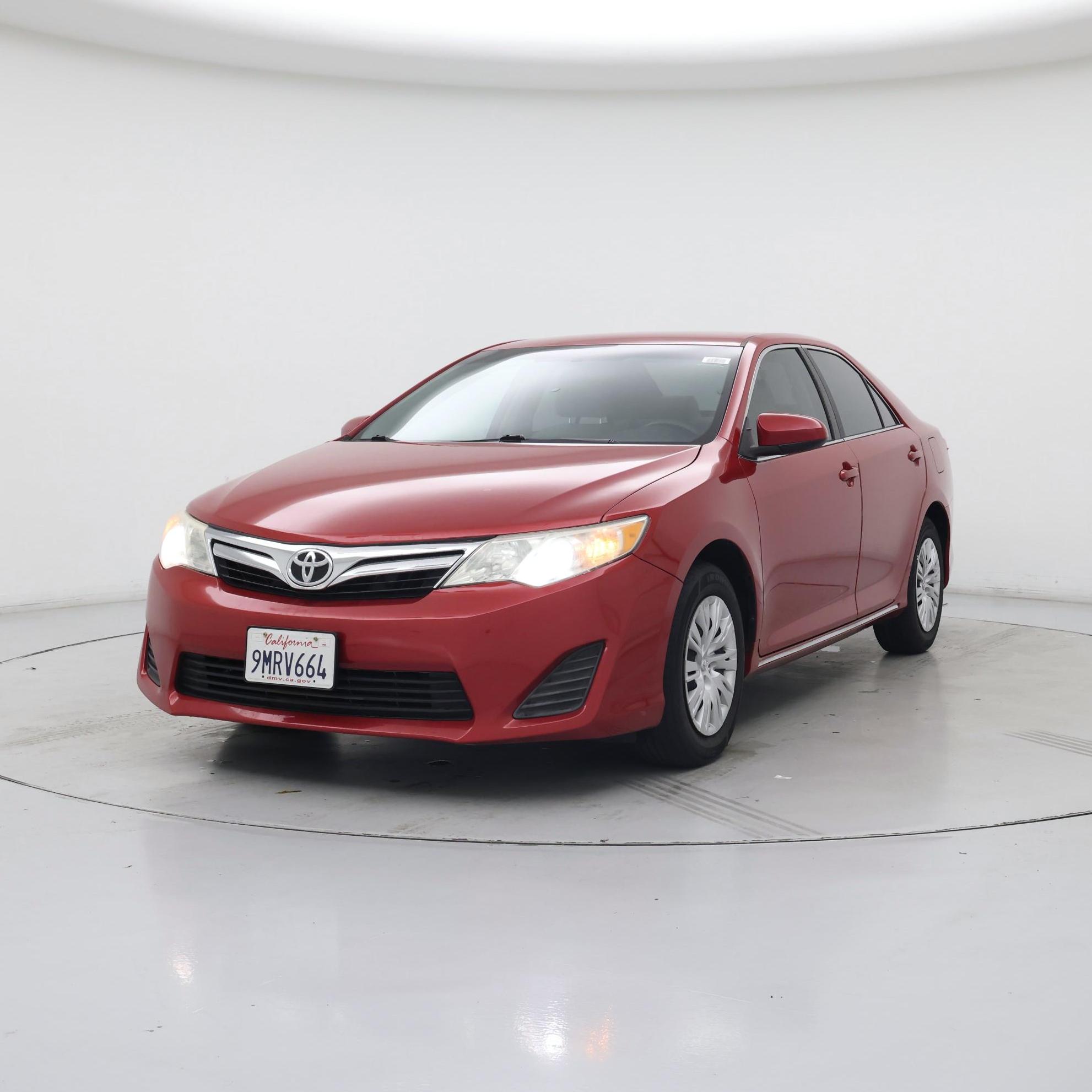 Thumbnail: 2014 Toyota Camry - 4