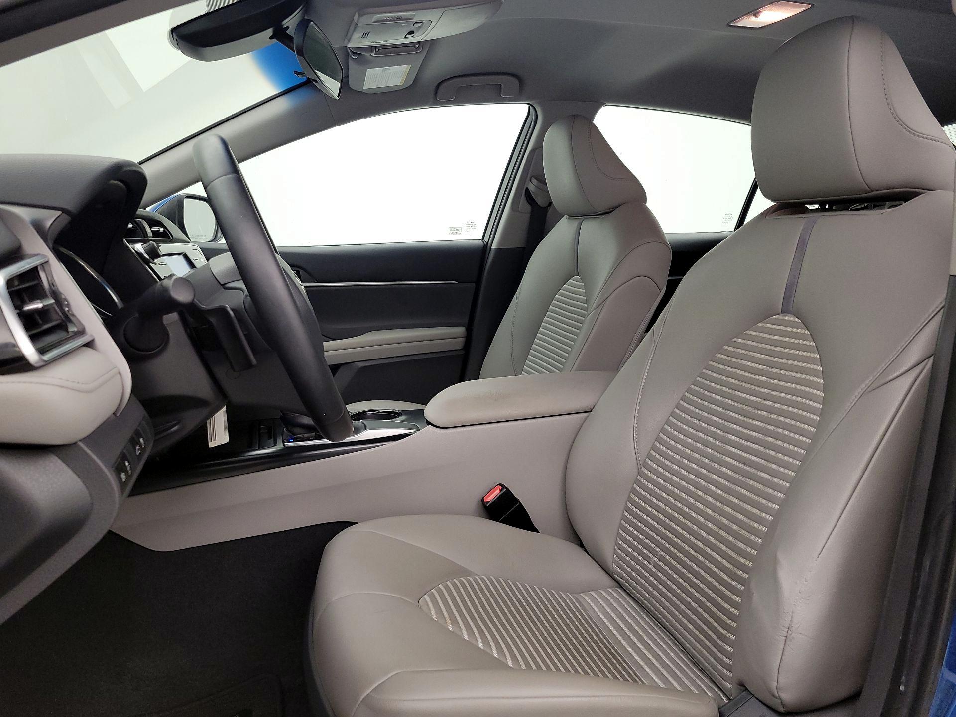 Thumbnail: 2018 Toyota Camry - 11