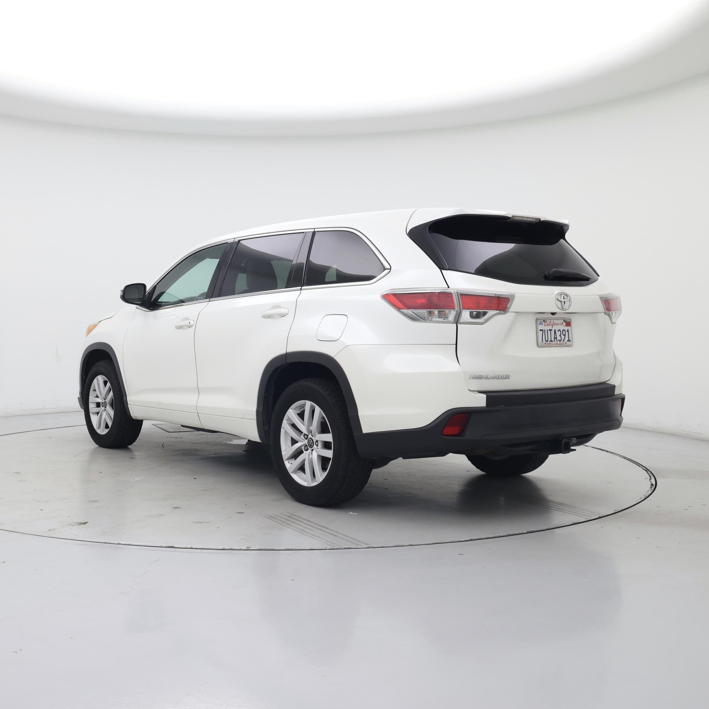 Thumbnail: 2016 Toyota Highlander - 2