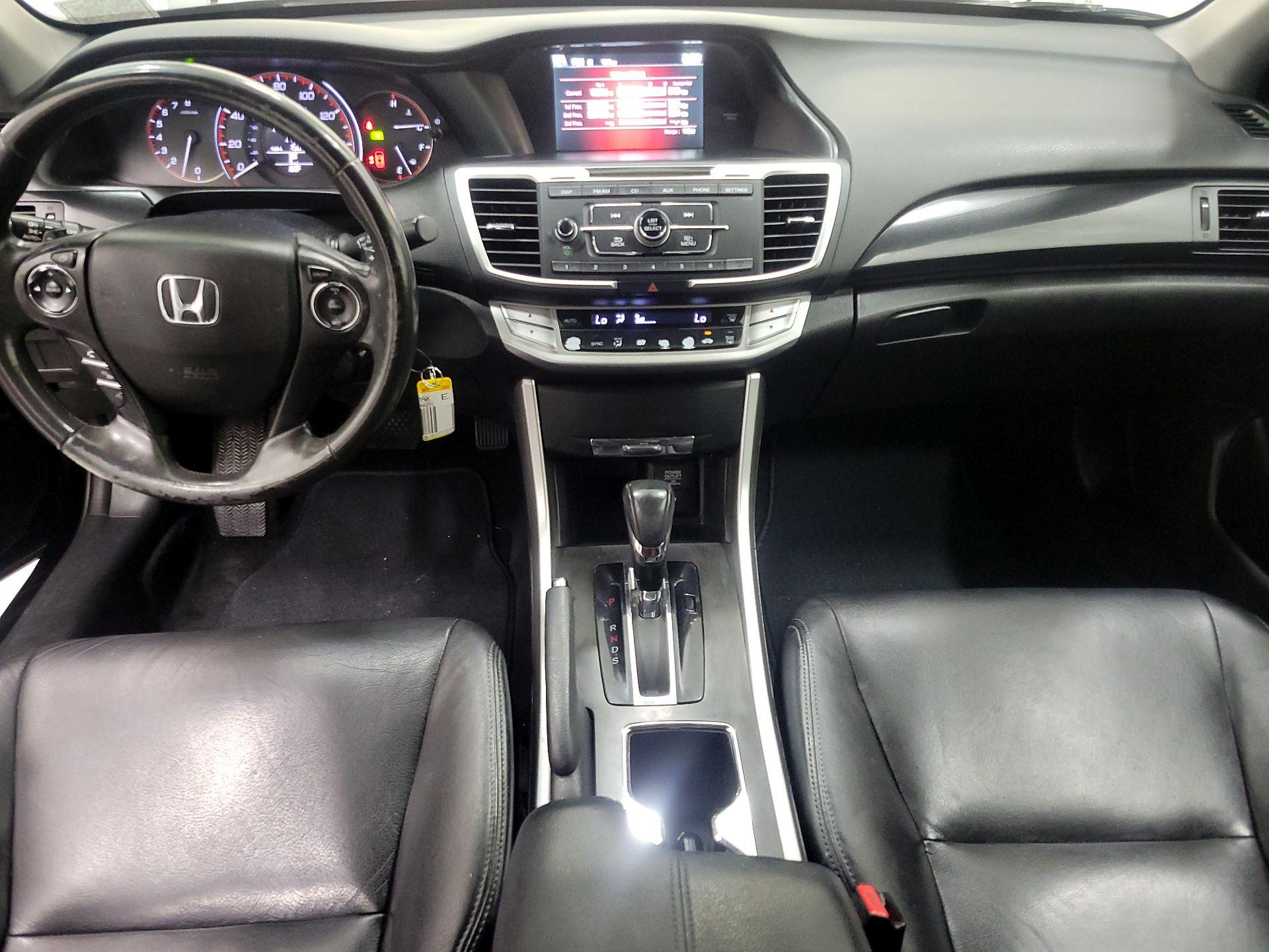 Thumbnail: 2015 Honda Accord - 9