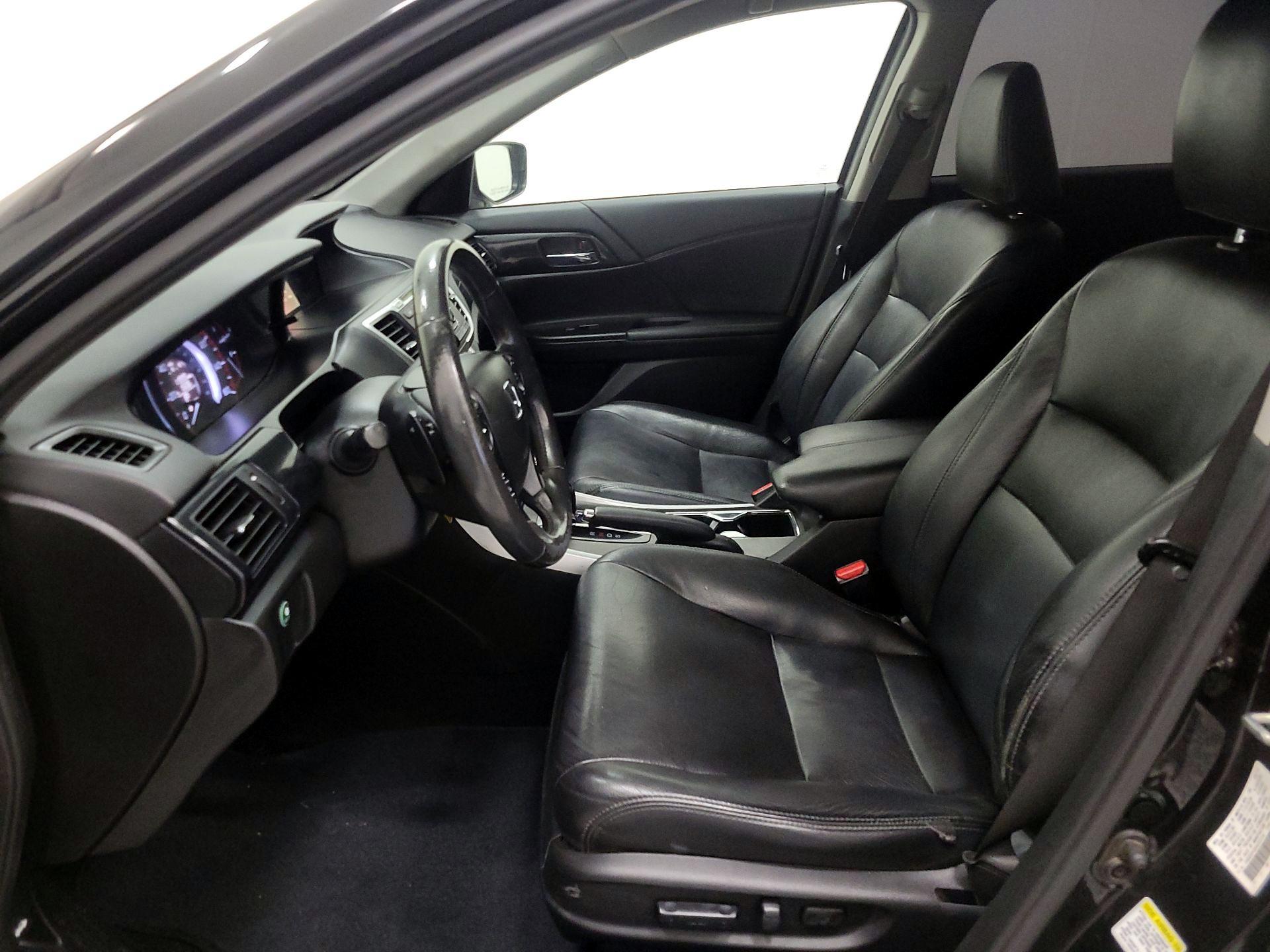 Thumbnail: 2015 Honda Accord - 11
