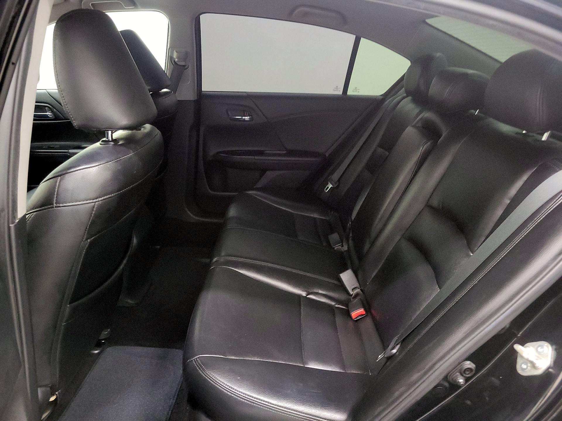 Thumbnail: 2015 Honda Accord - 18