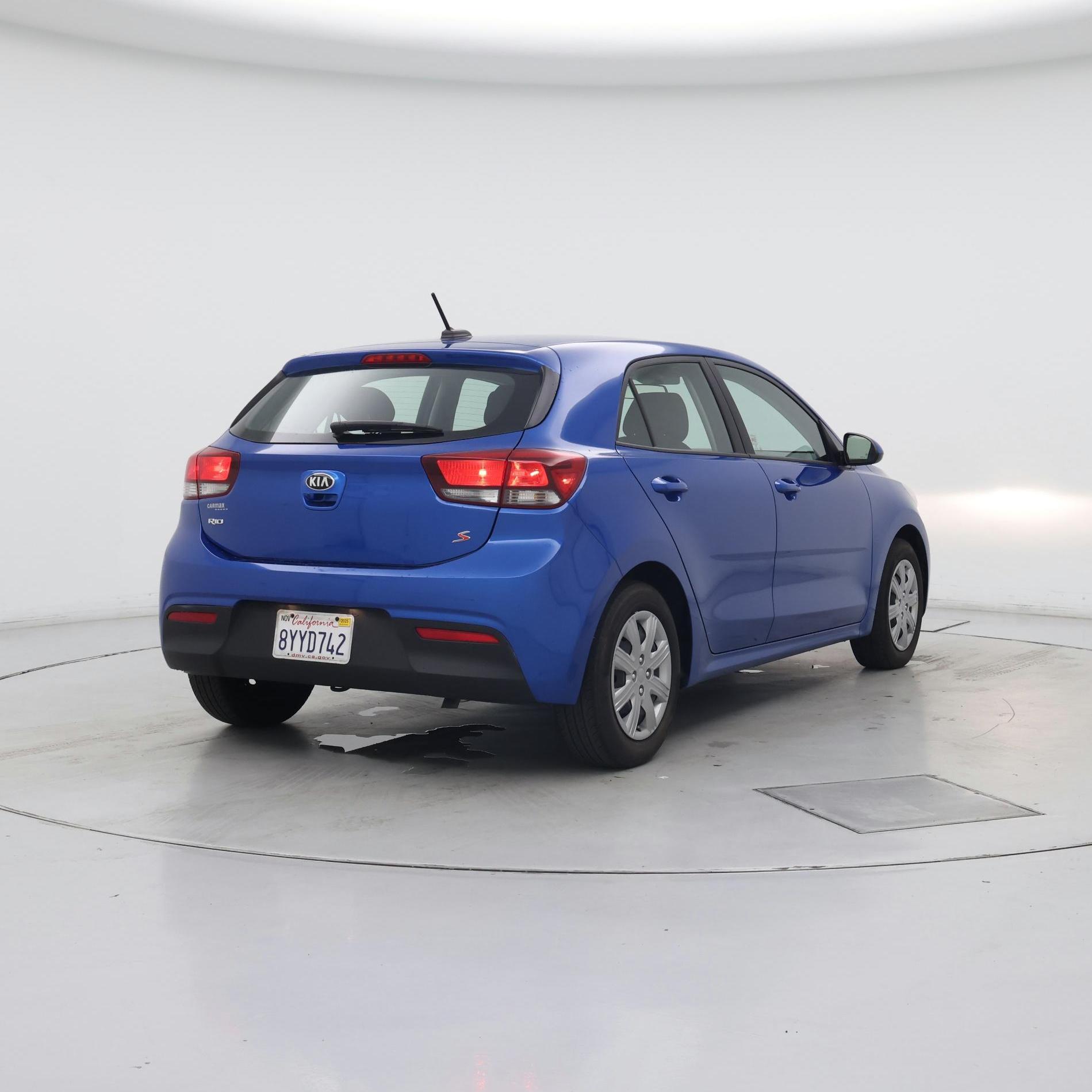 Thumbnail: 2021 Kia Rio5 - 8