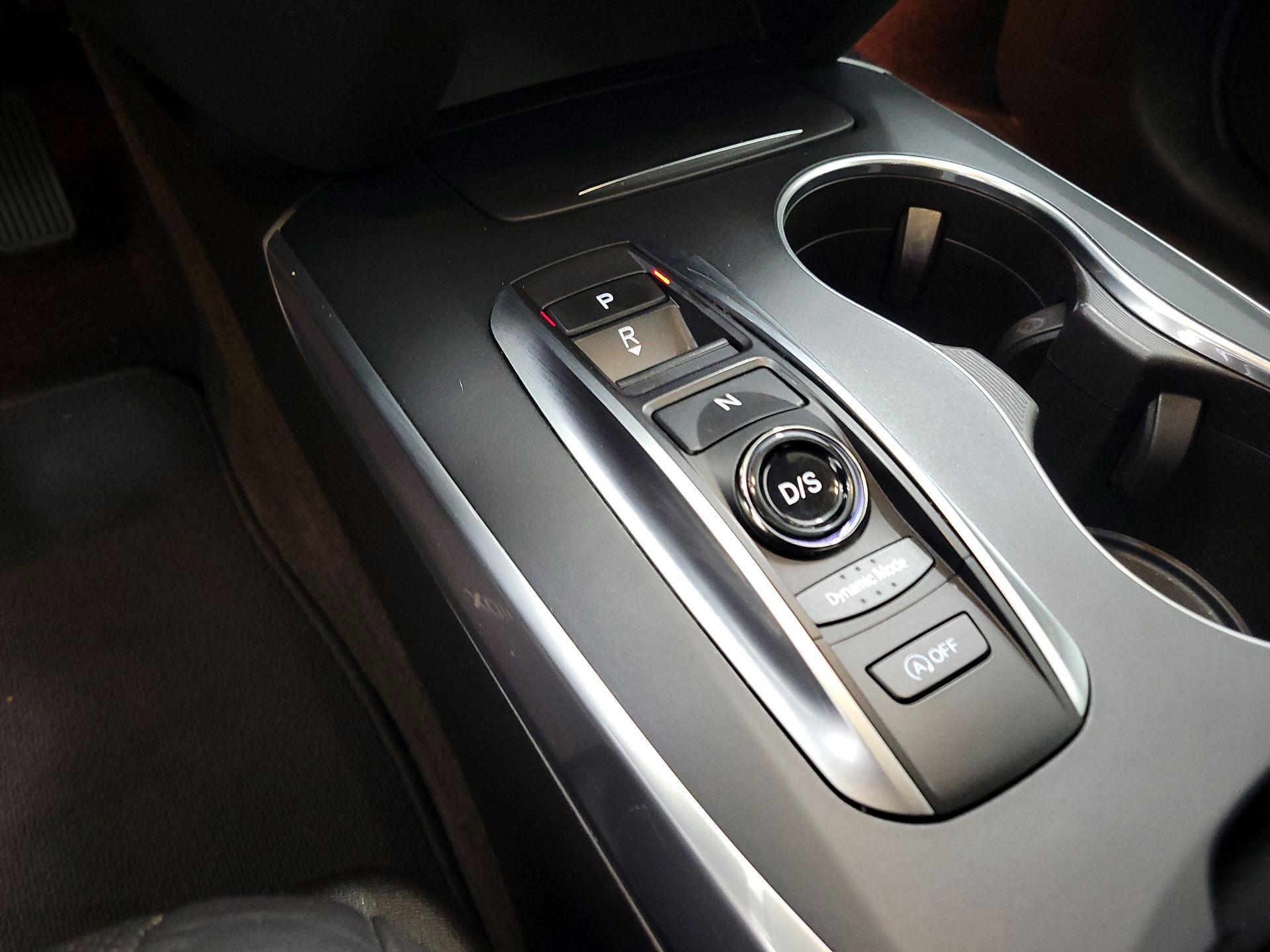 Thumbnail: 2019 Acura MDX - 17