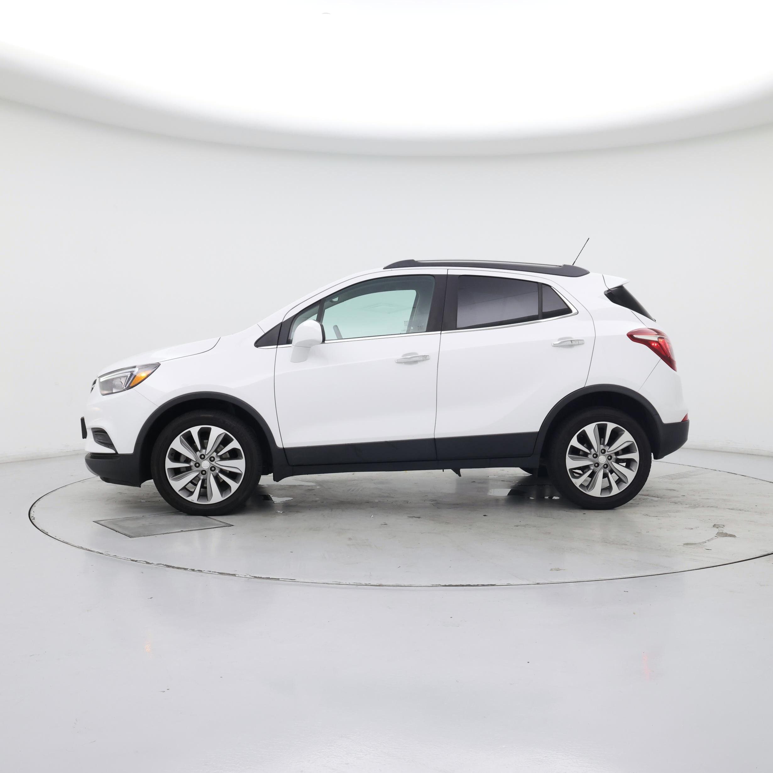 Thumbnail: 2020 Buick Encore - 3