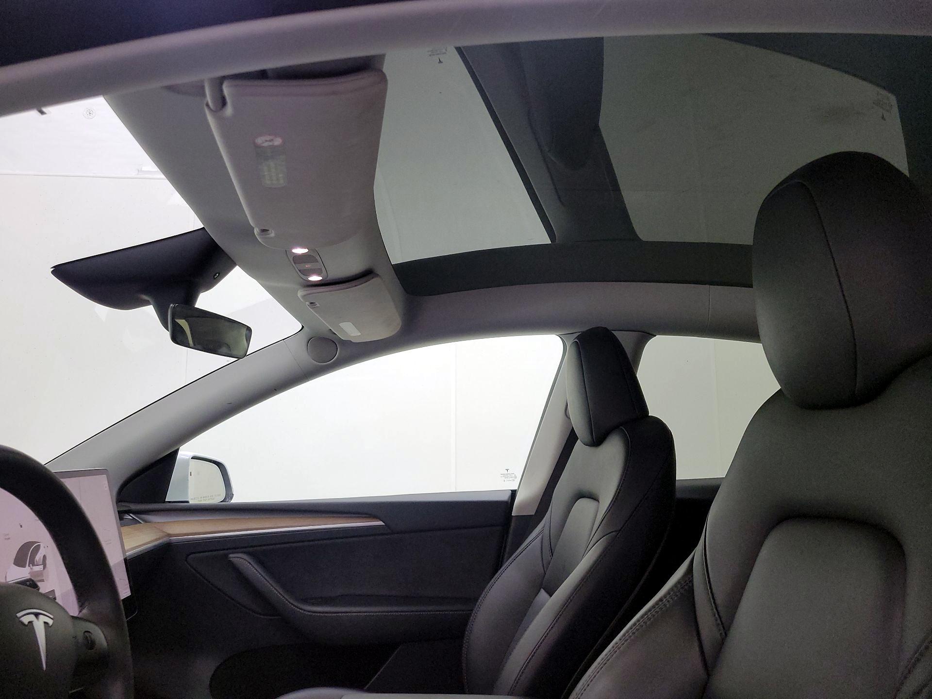 Thumbnail: 2023 Tesla Model Y - 18