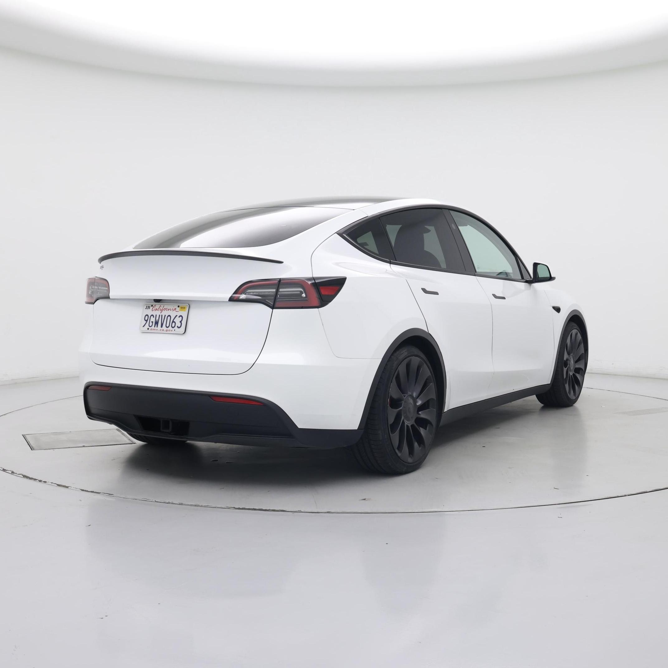 Thumbnail: 2023 Tesla Model Y - 8