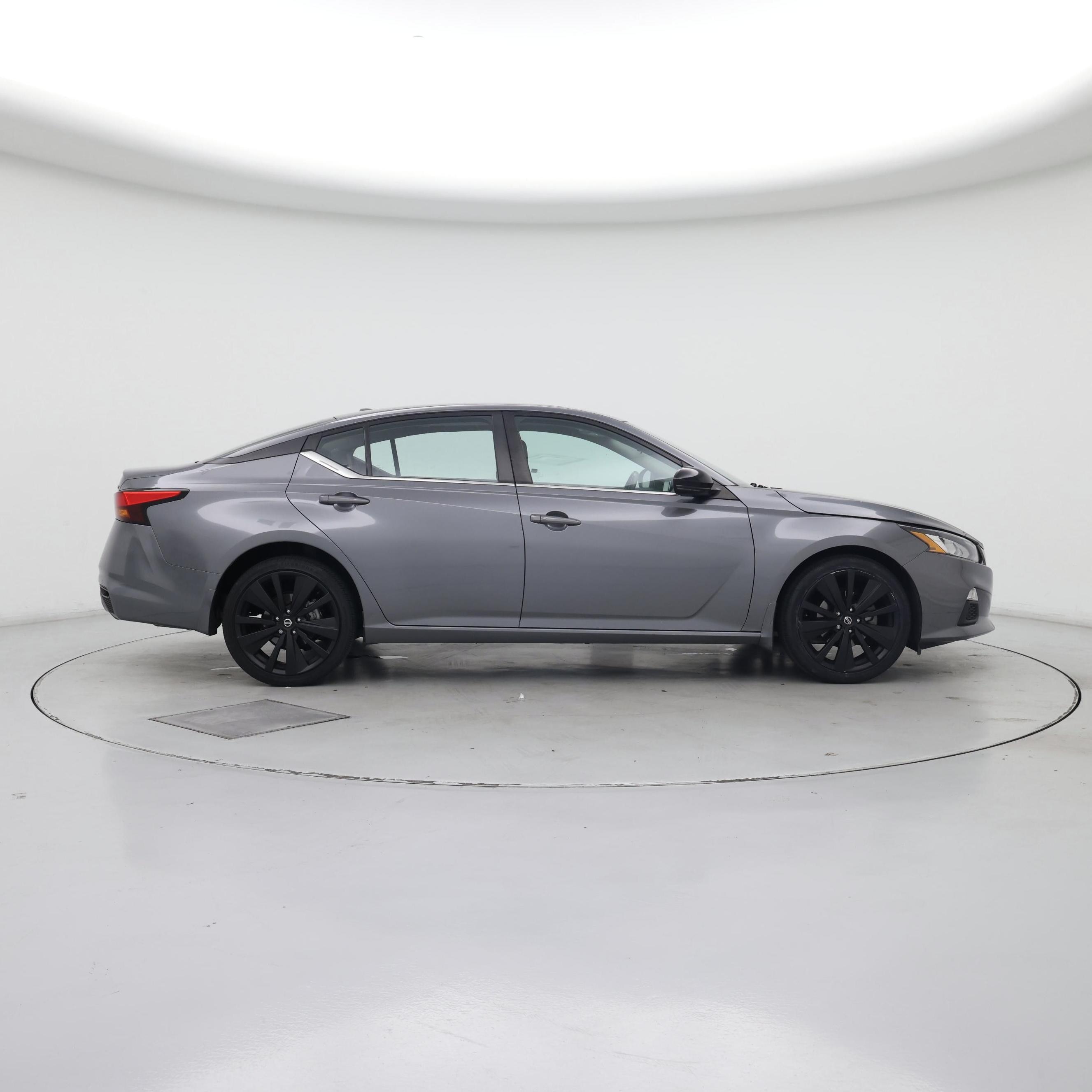 Thumbnail: 2020 Nissan Altima - 7