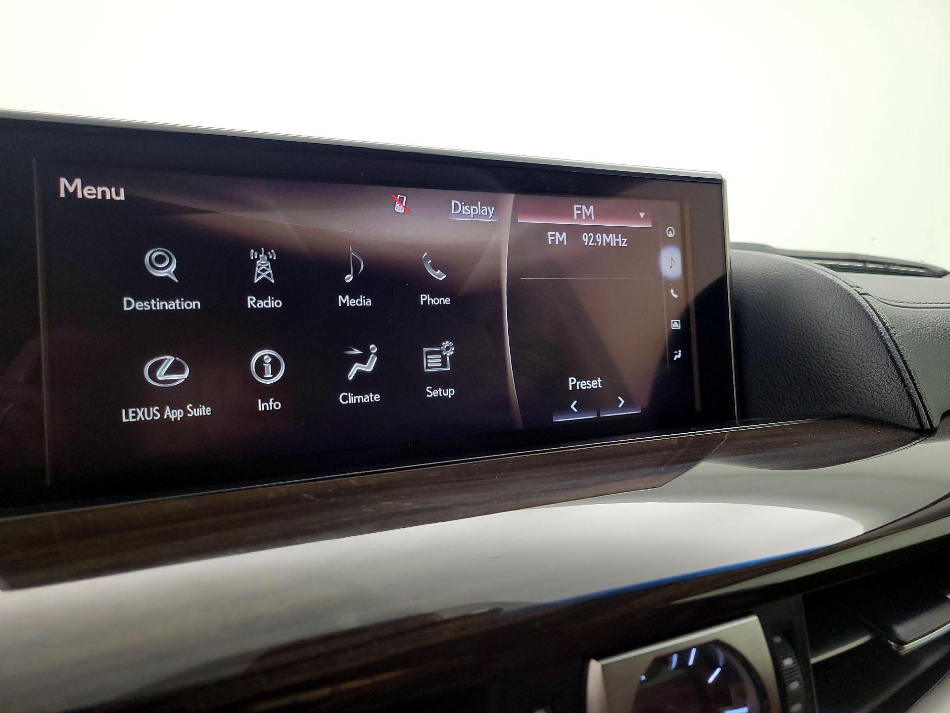 Thumbnail: 2018 Lexus LX - 16