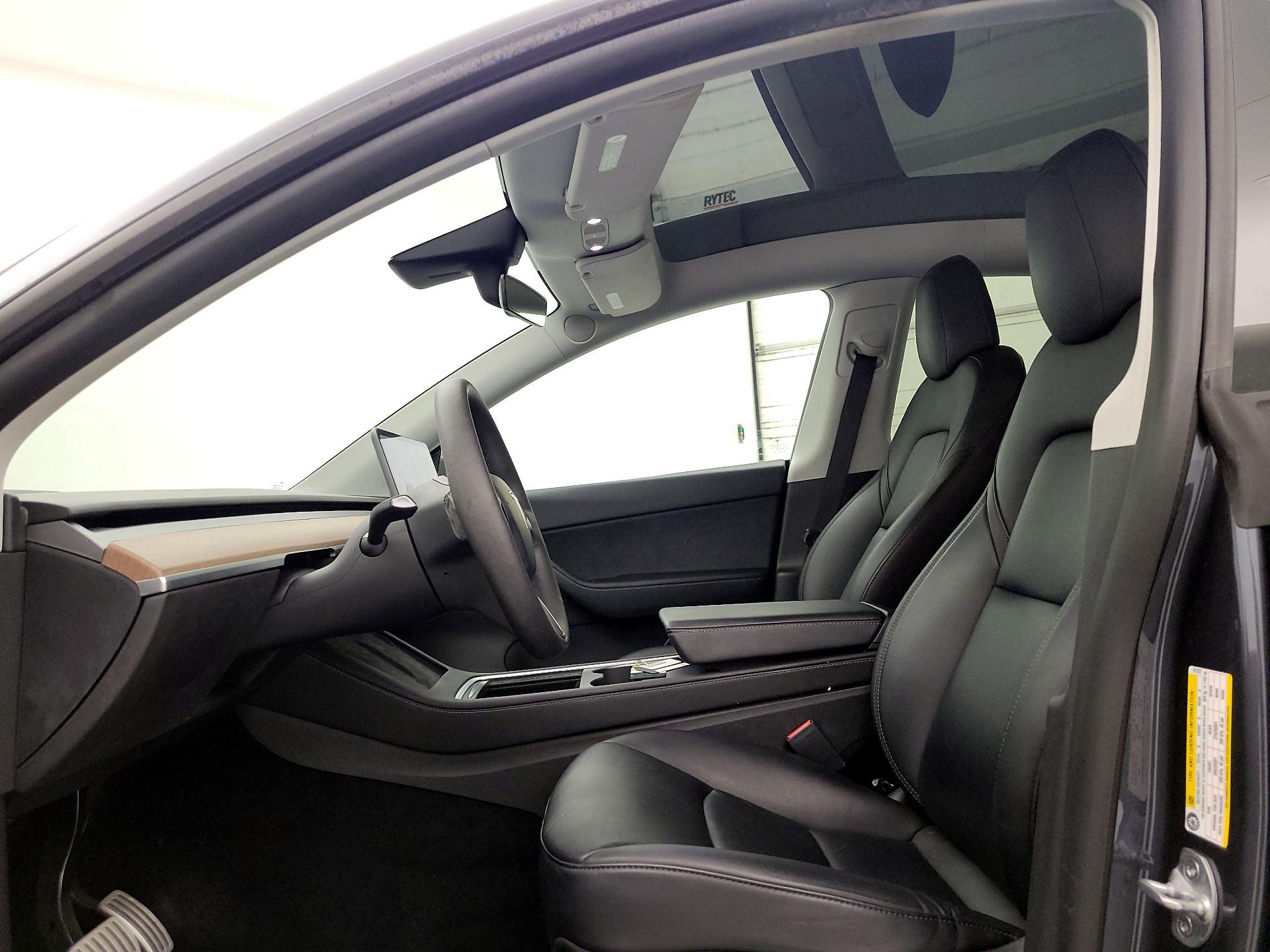 Thumbnail: 2022 Tesla Model Y - 18