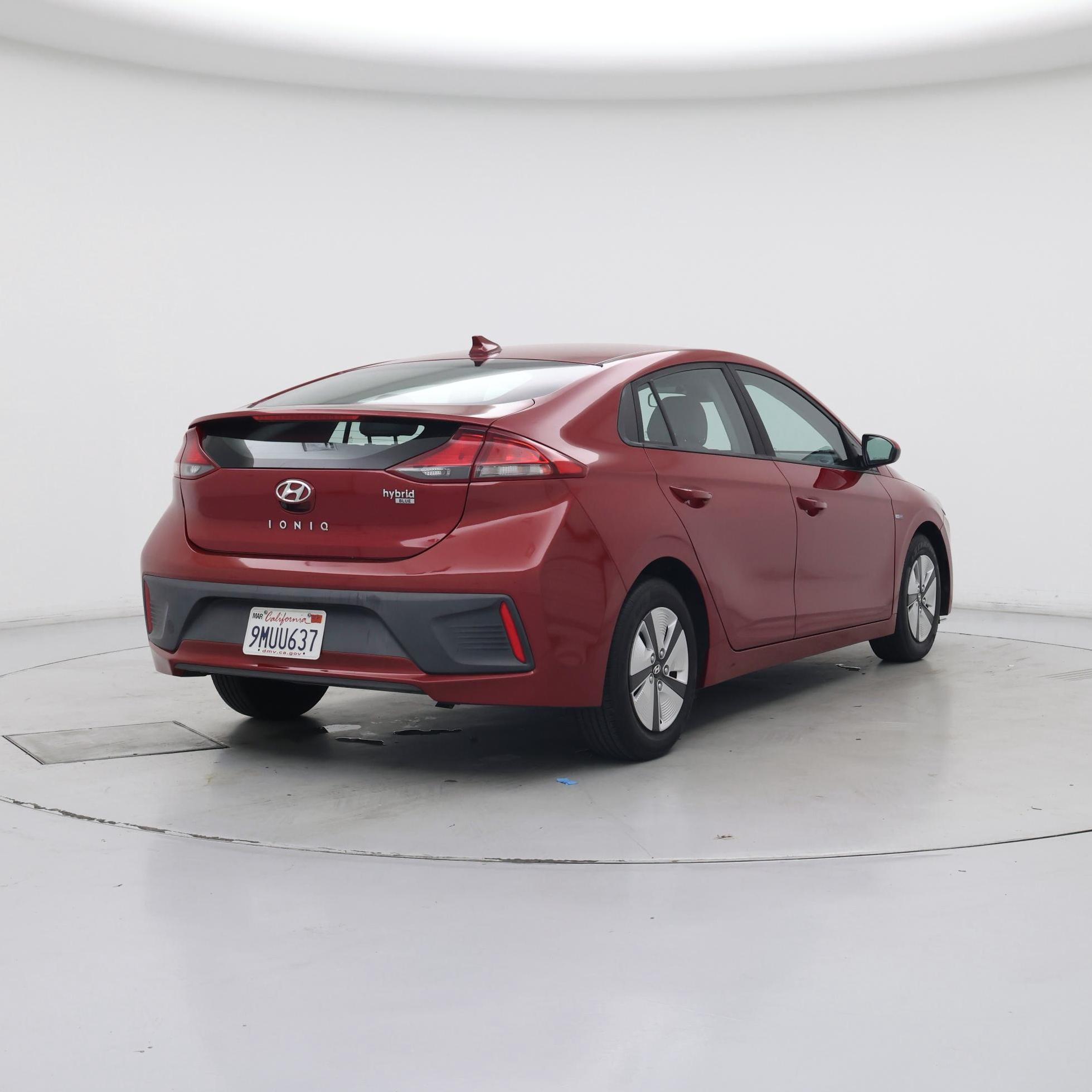 Thumbnail: 2020 Hyundai Ioniq - 8