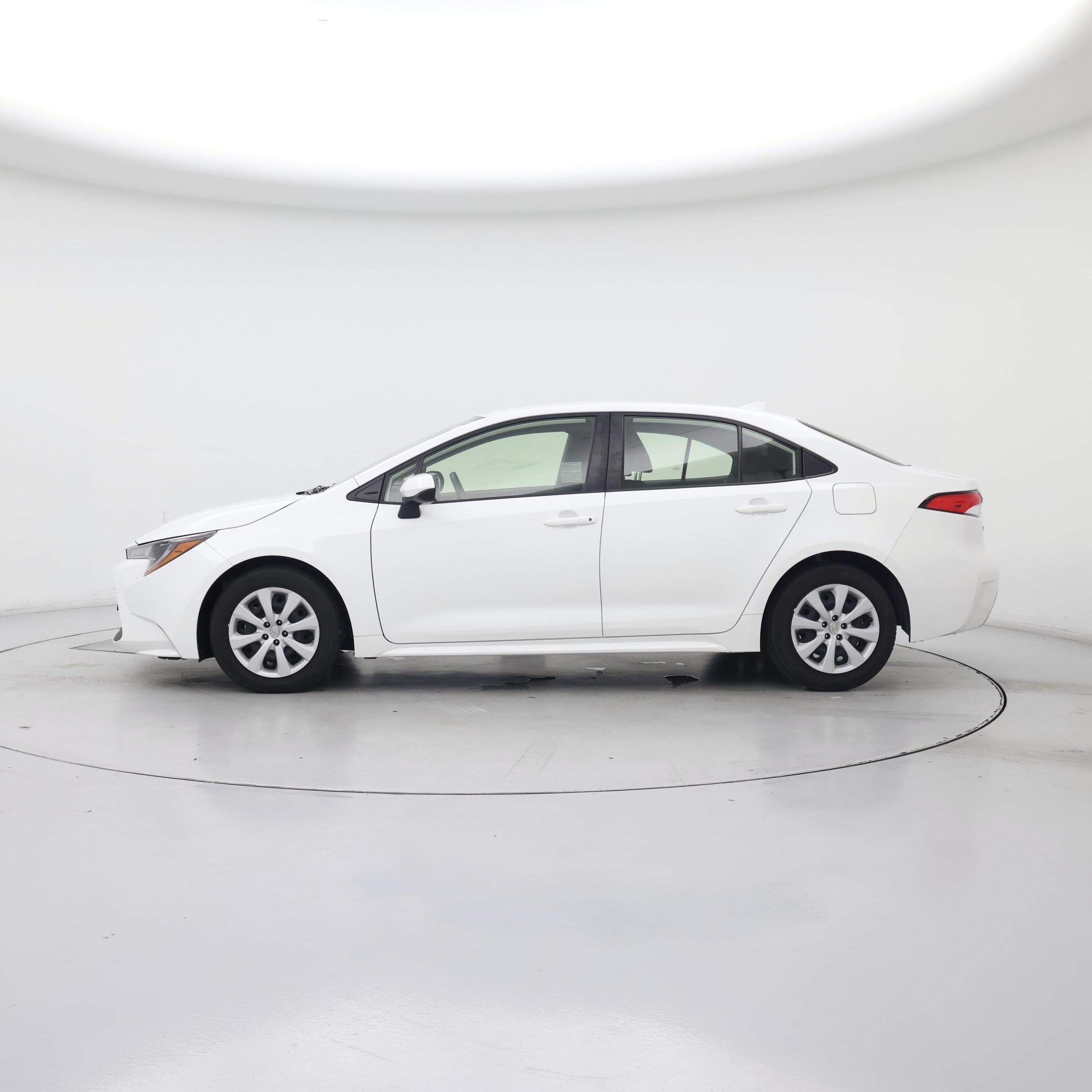 Thumbnail: 2022 Toyota Corolla - 3