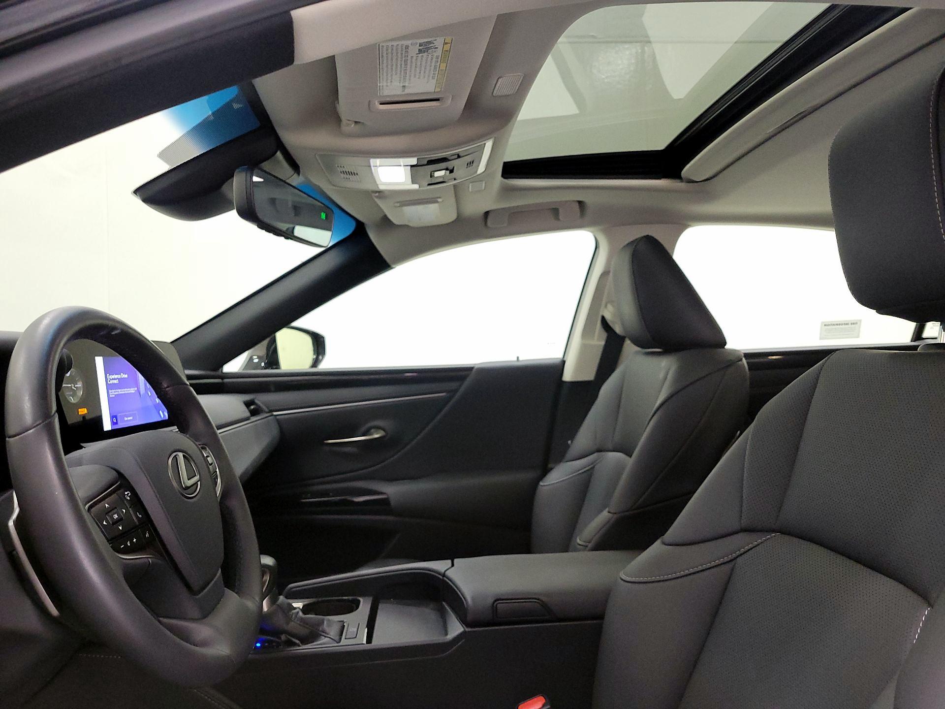Thumbnail: 2025 Lexus ES - 19