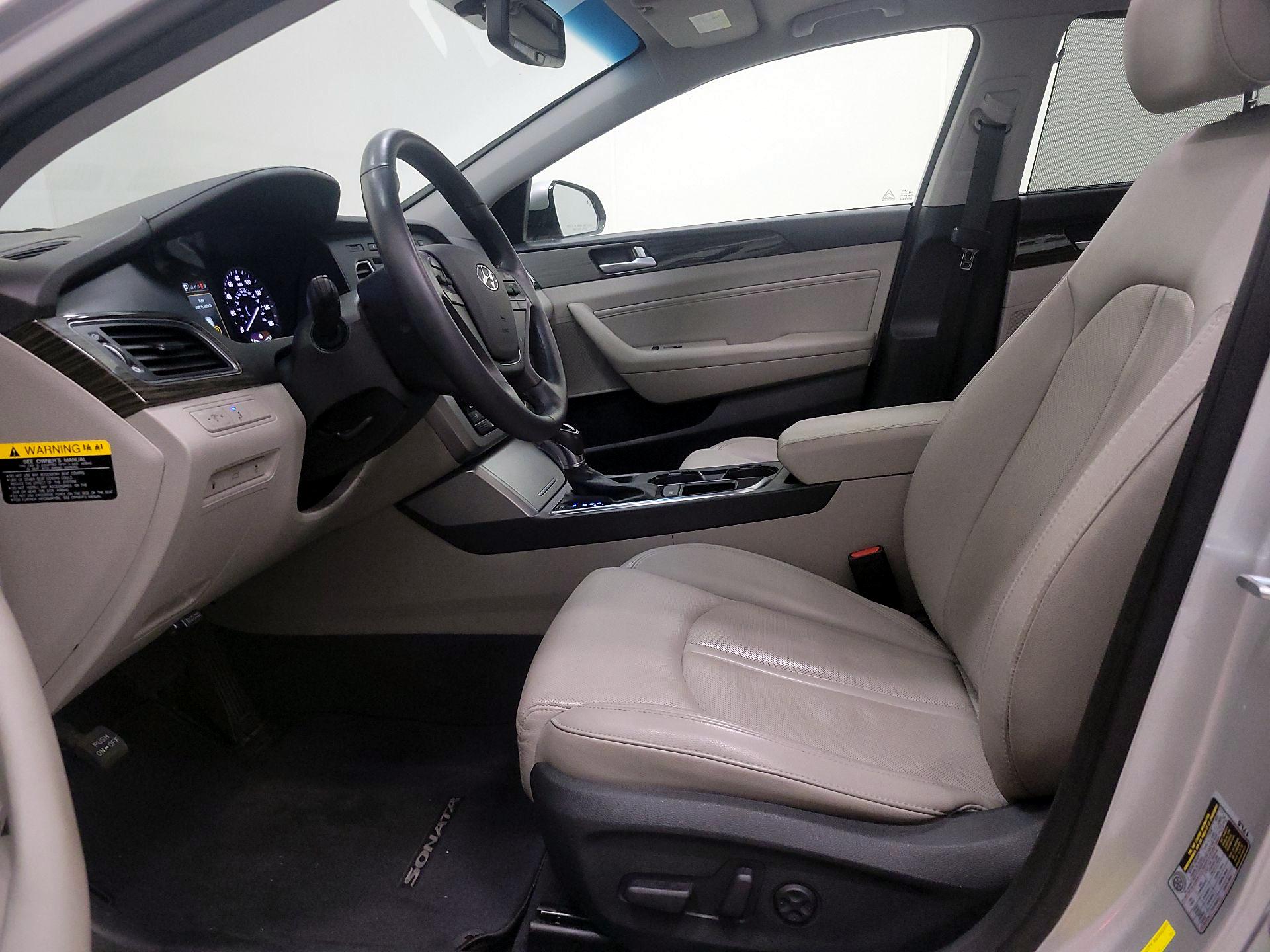 Thumbnail: 2015 Hyundai Sonata - 9