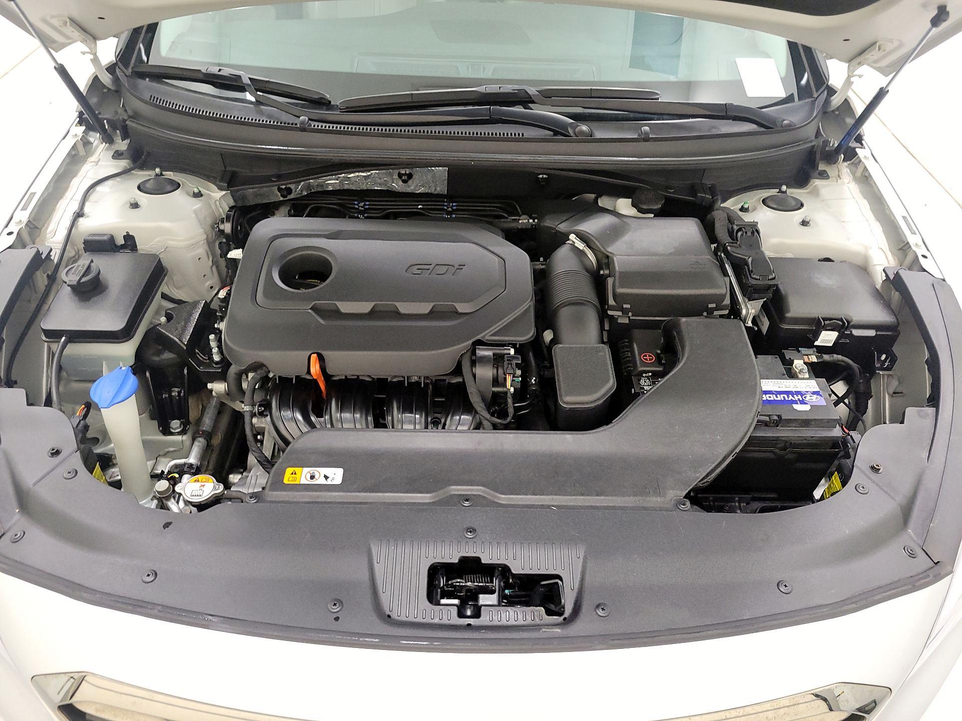 Thumbnail: 2015 Hyundai Sonata - 20
