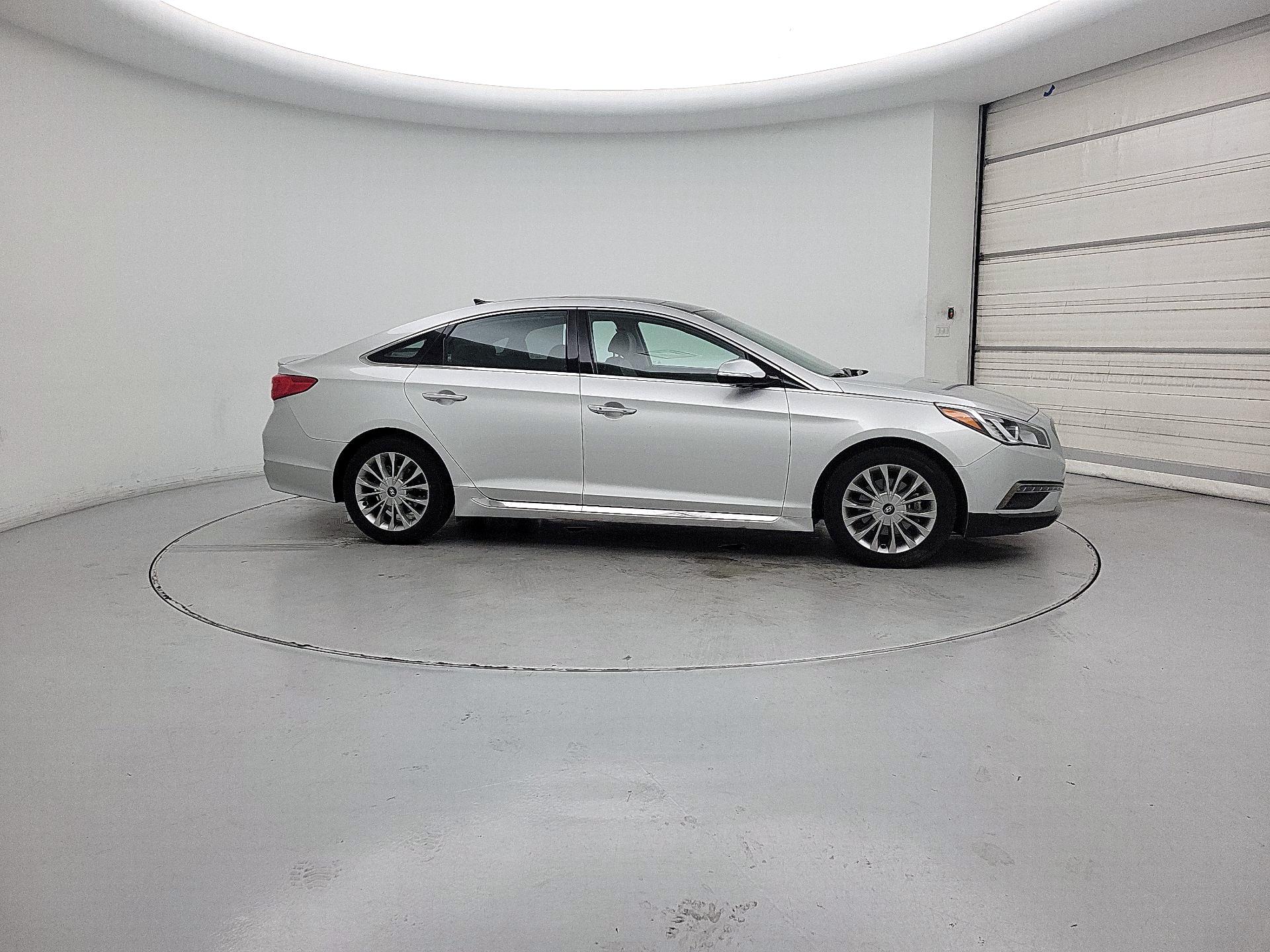 Thumbnail: 2015 Hyundai Sonata - 4