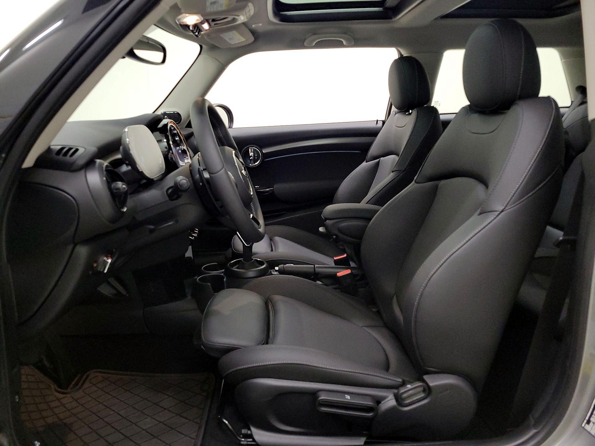 Thumbnail: 2024 MINI Cooper Hardtop - 11