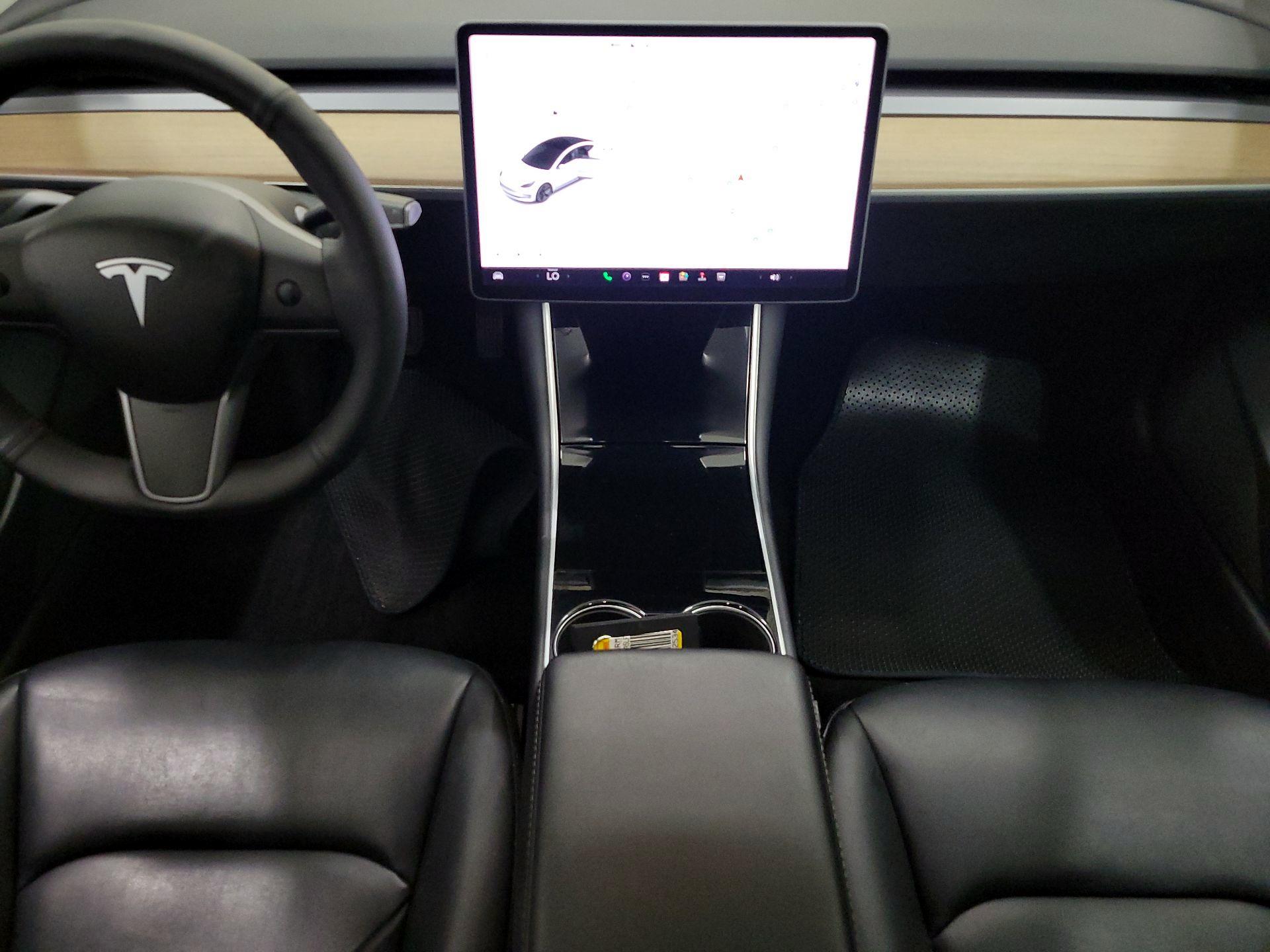 Thumbnail: 2020 Tesla Model 3 - 9