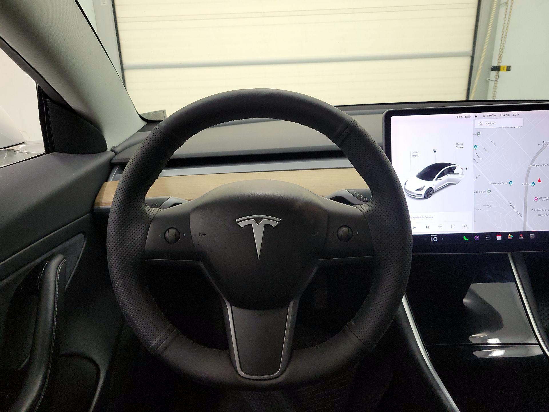 Thumbnail: 2020 Tesla Model 3 - 10