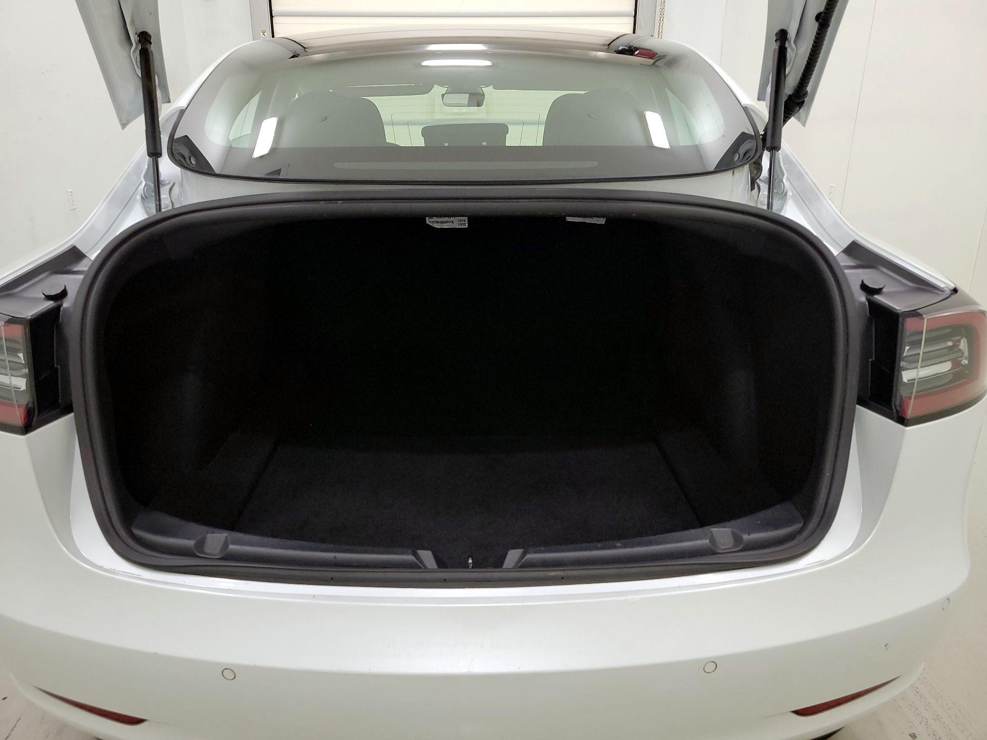 Thumbnail: 2020 Tesla Model 3 - 20