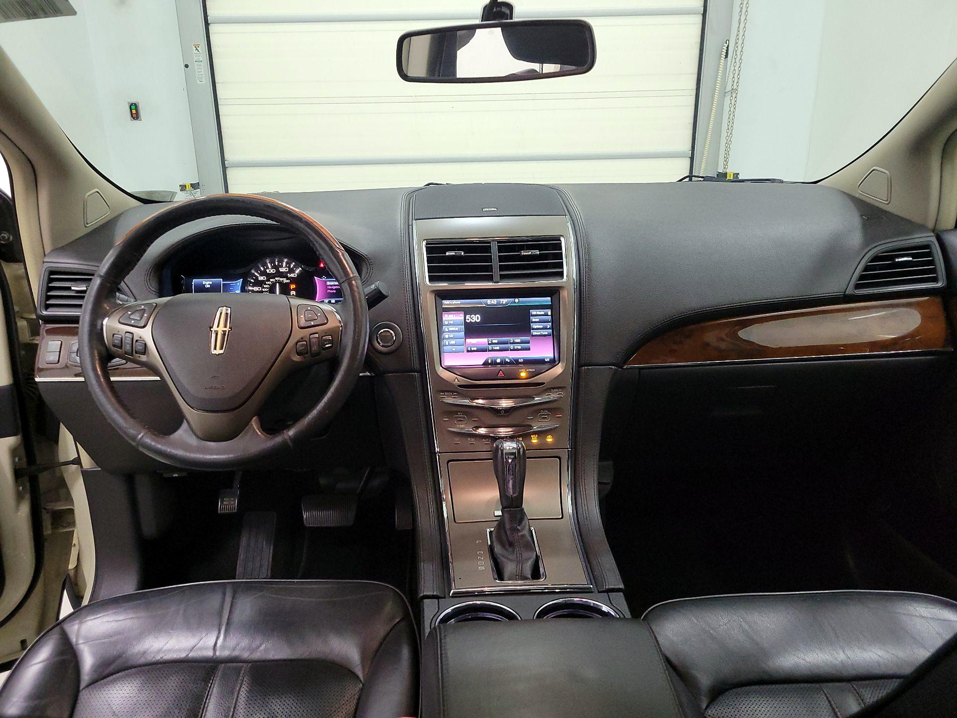 Thumbnail: 2015 Lincoln MKX - 9