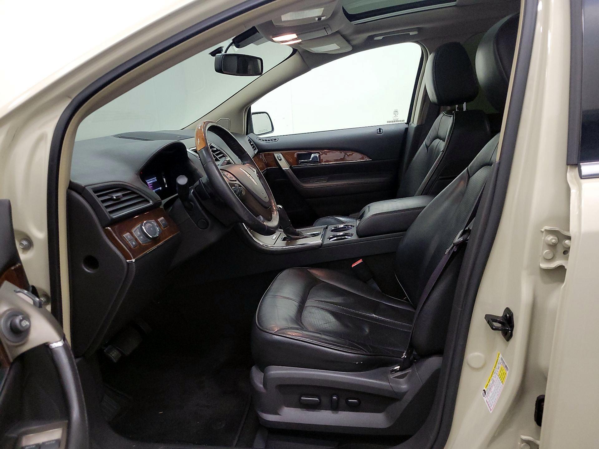 Thumbnail: 2015 Lincoln MKX - 11