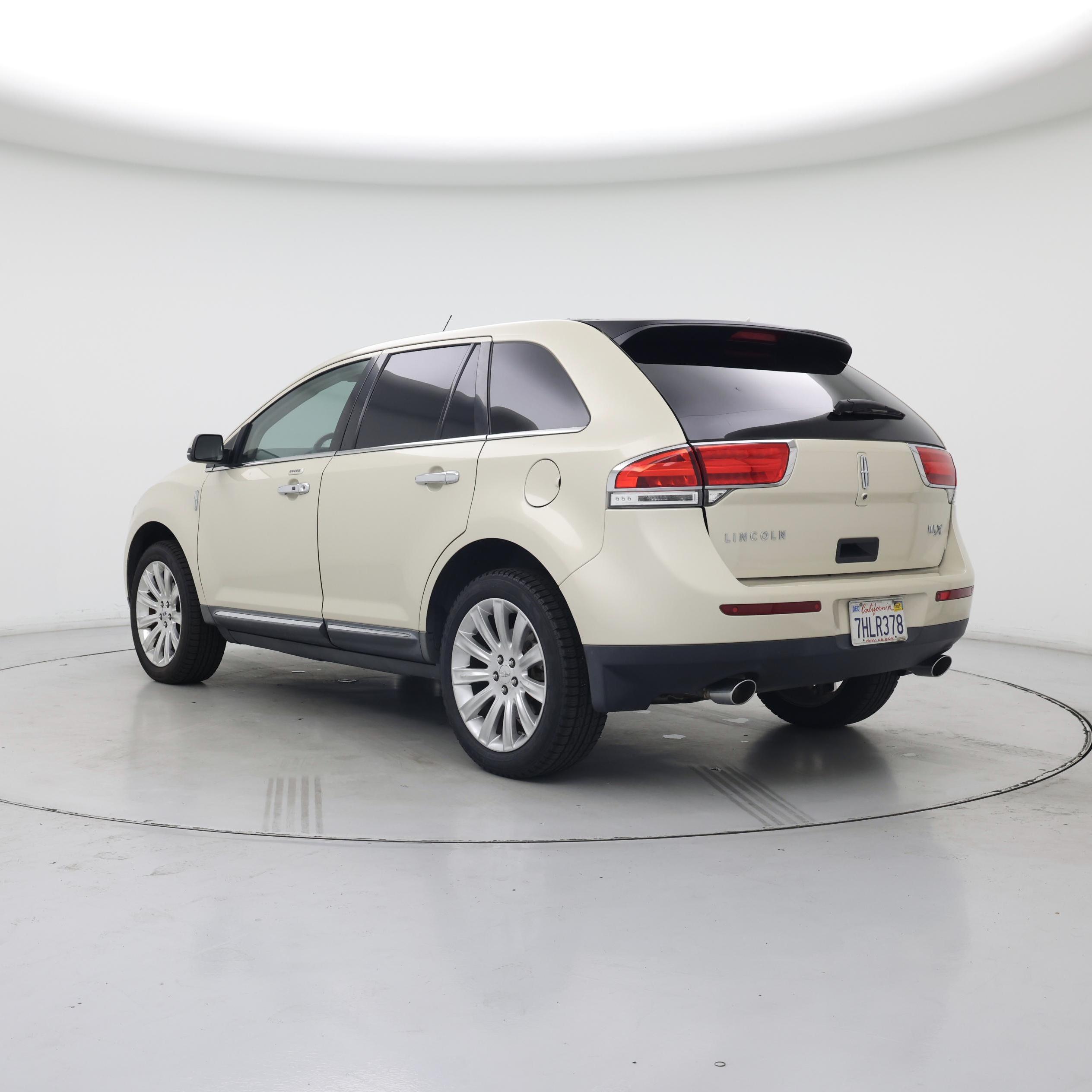 Thumbnail: 2015 Lincoln MKX - 2