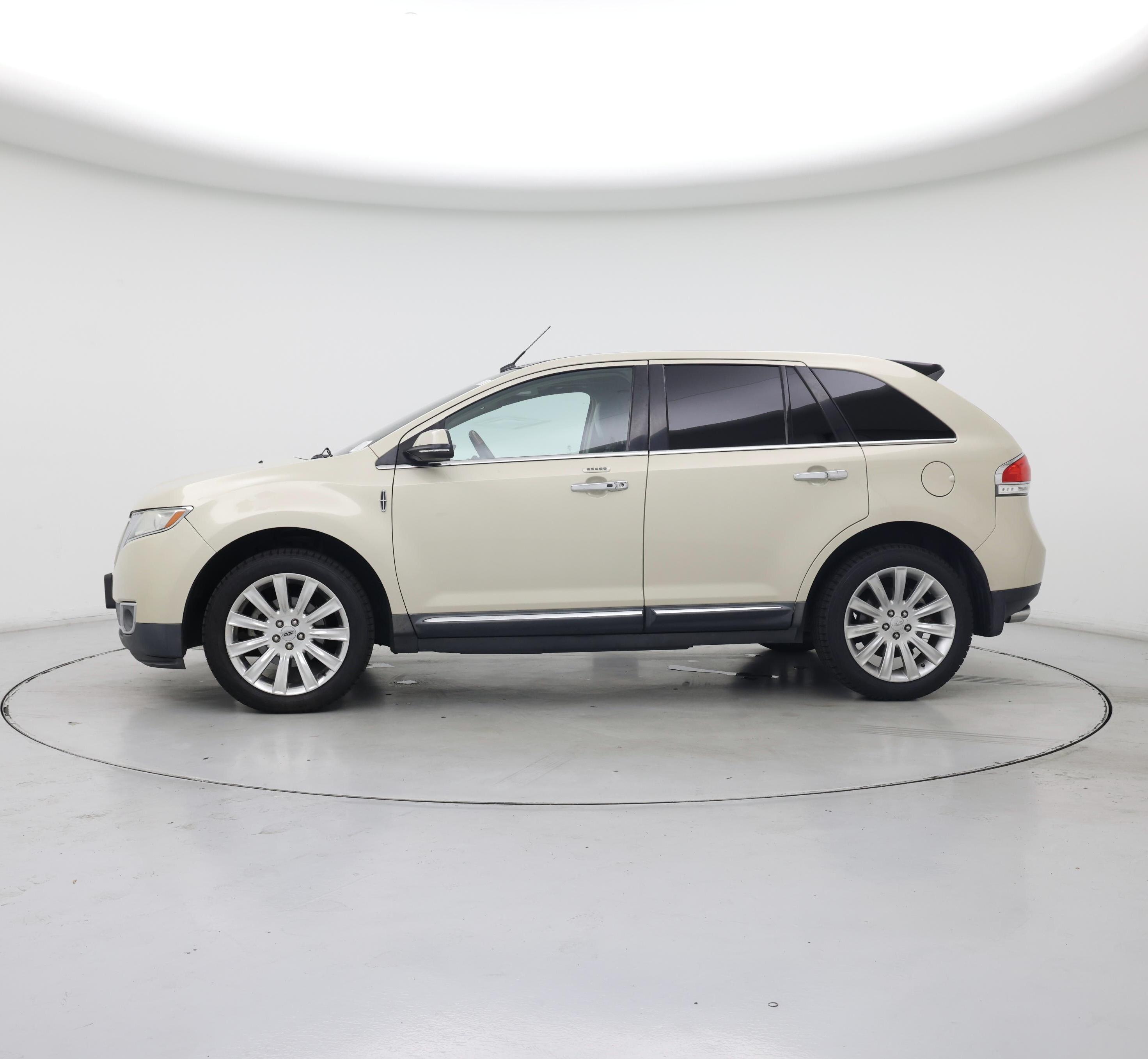 Thumbnail: 2015 Lincoln MKX - 3