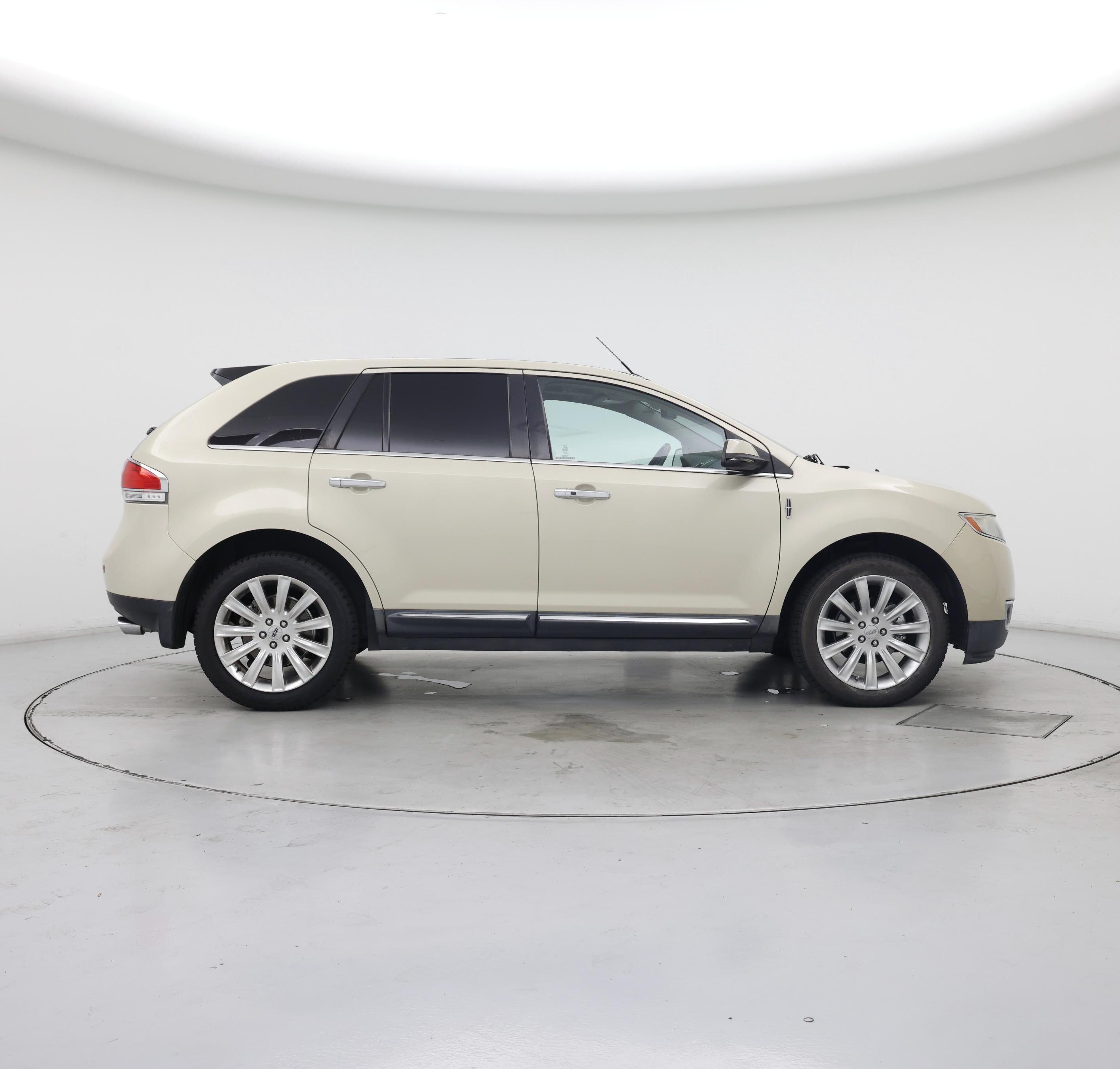 Thumbnail: 2015 Lincoln MKX - 7