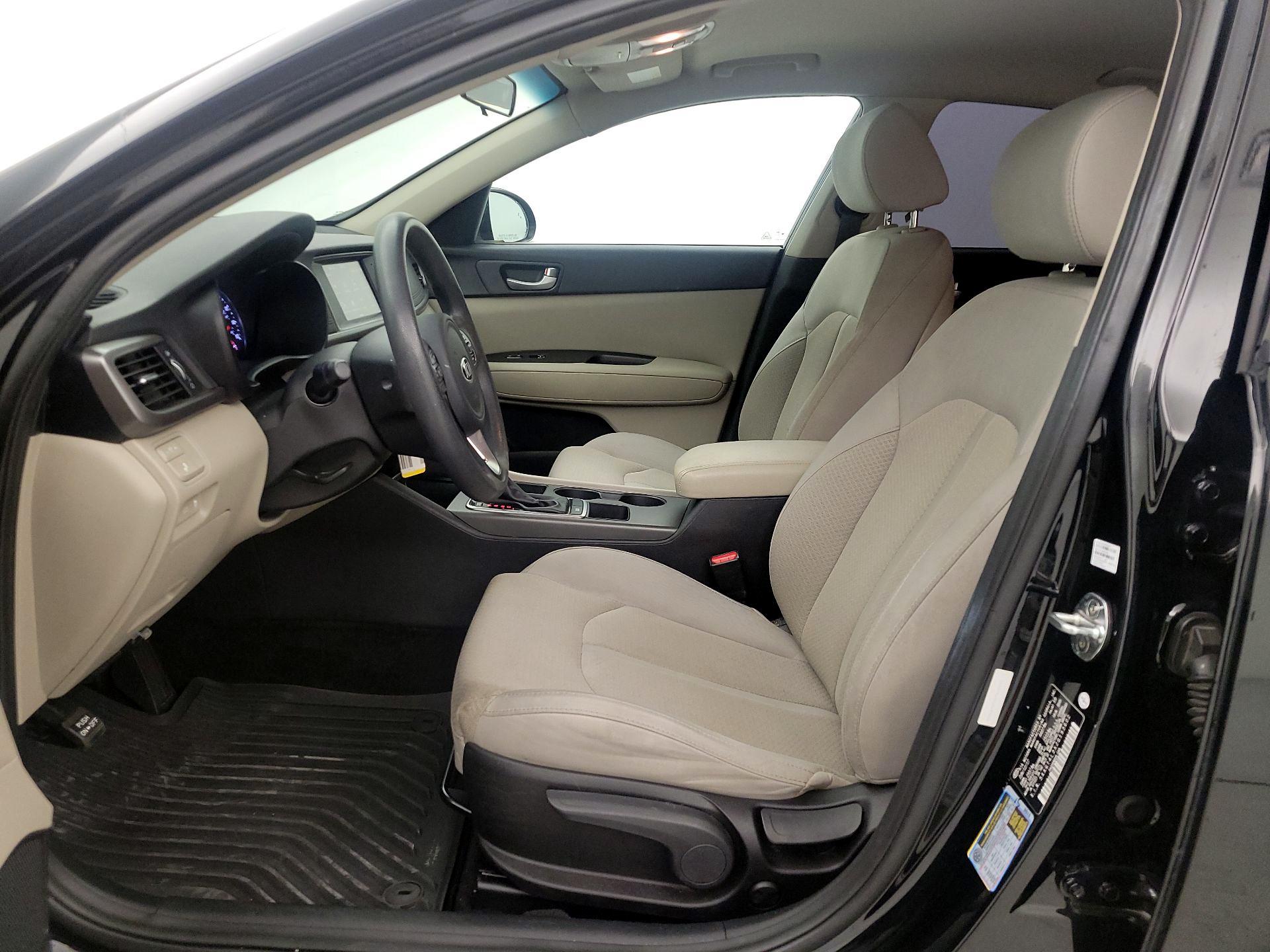 Thumbnail: 2018 Kia Optima - 11