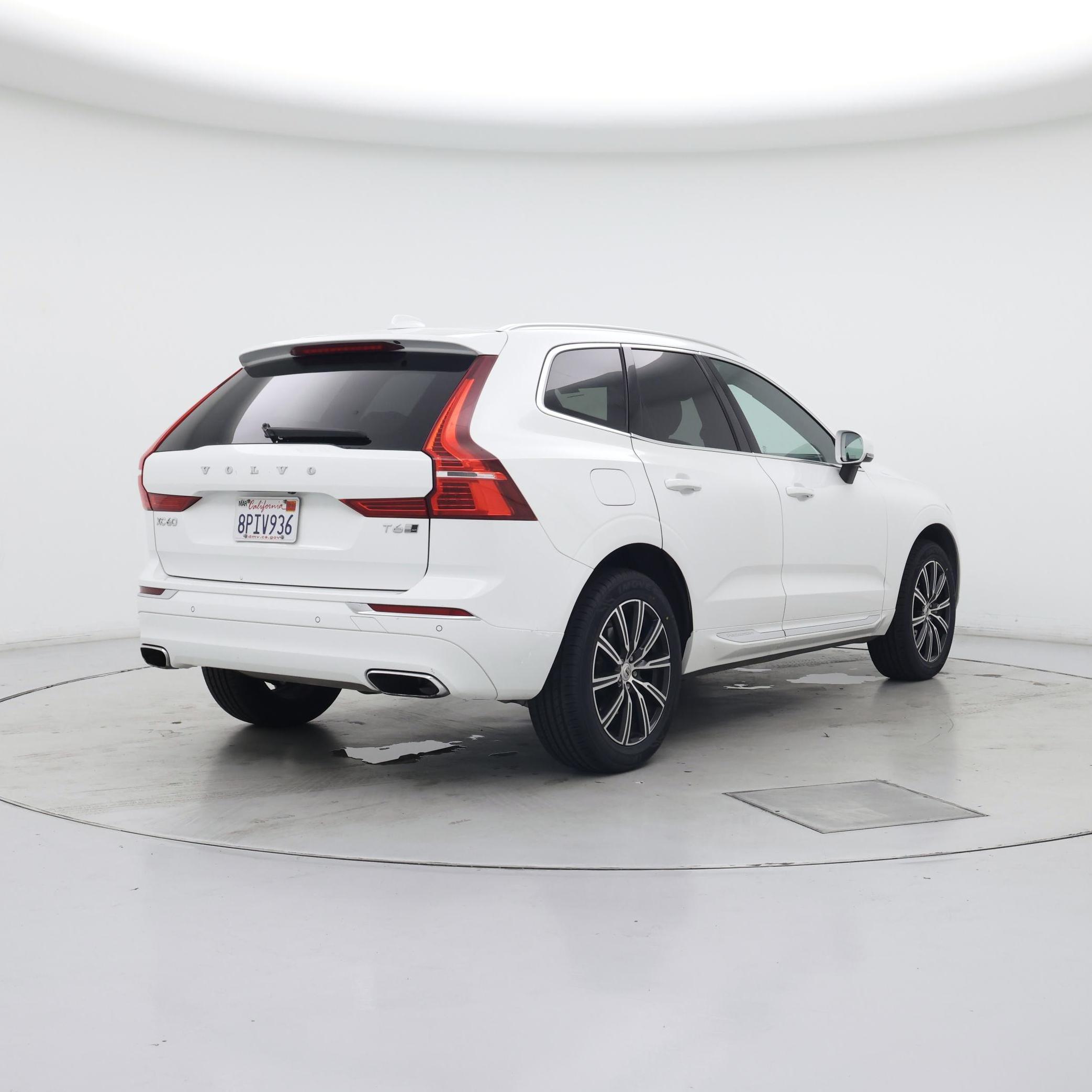 Thumbnail: 2020 Volvo XC60 - 8