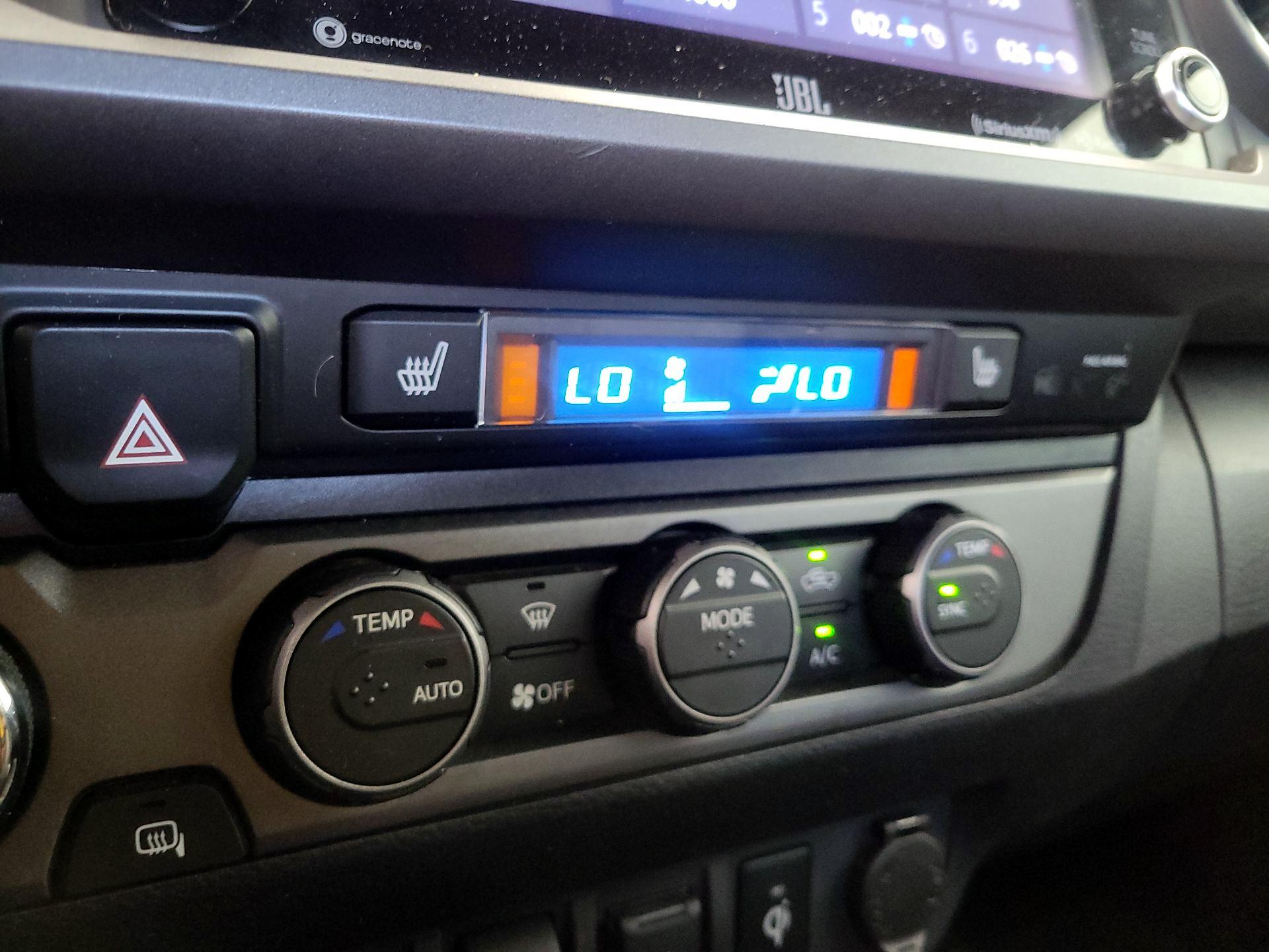 Thumbnail: 2022 Toyota Tacoma - 17
