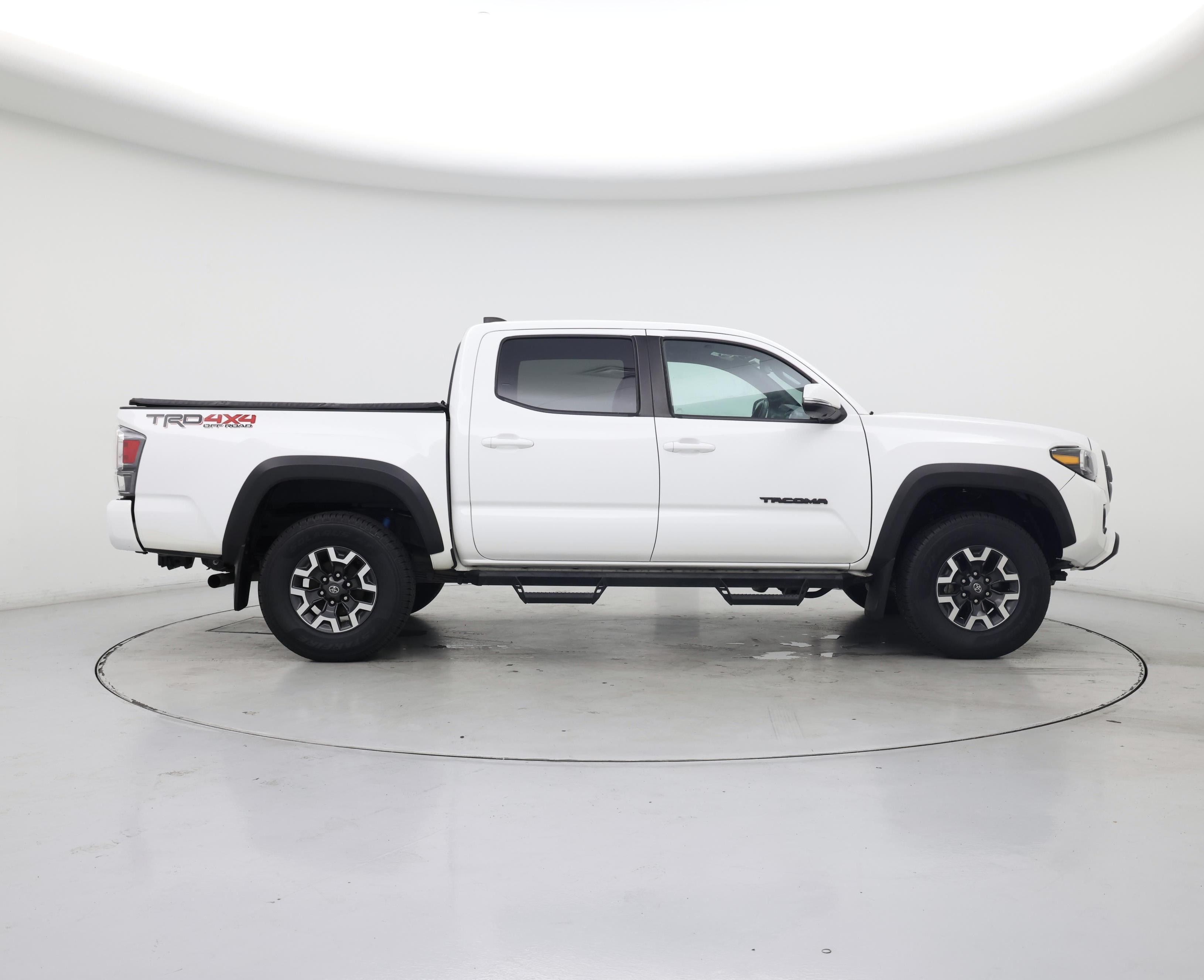 Thumbnail: 2022 Toyota Tacoma - 7